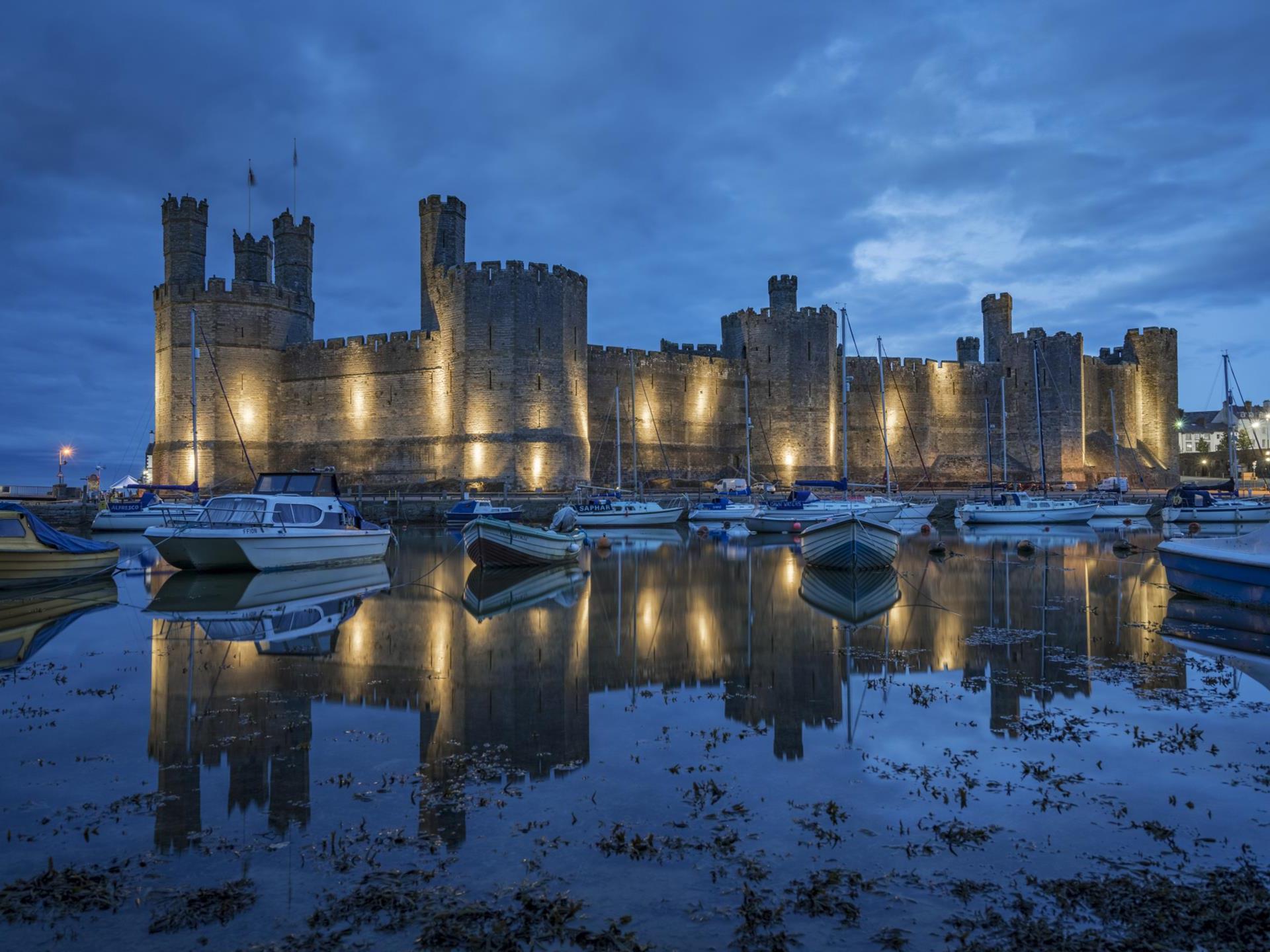 Wales's Medival Fortress, The Caernarfon Castle - Abandoned Daily