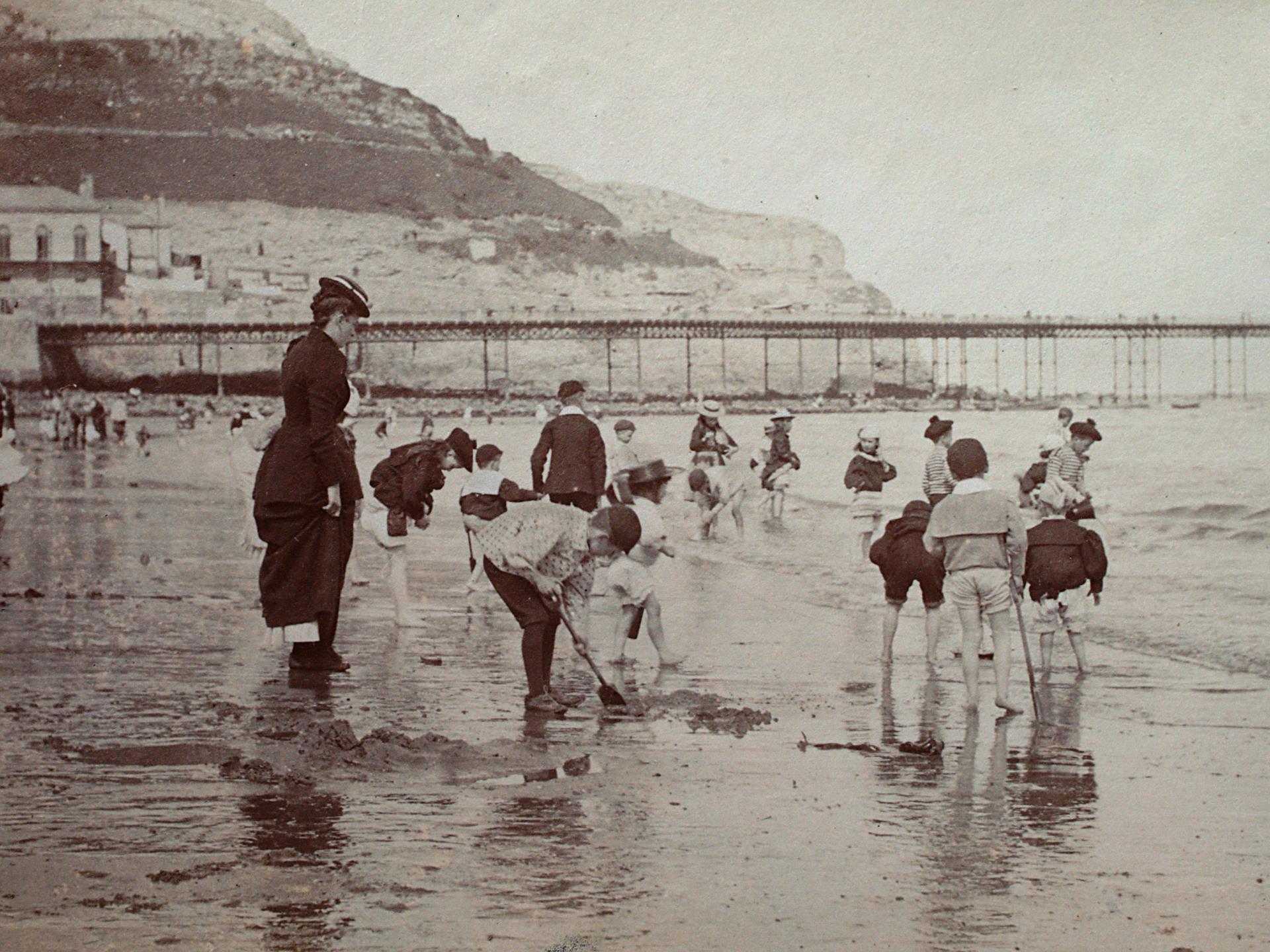 Victorian paddlers on the North shore