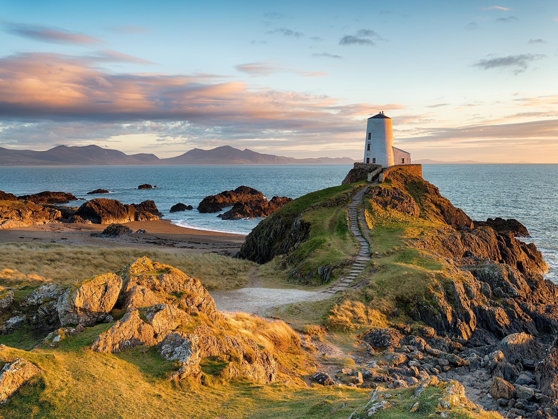 Ynys Llanddwyn in Anglesey