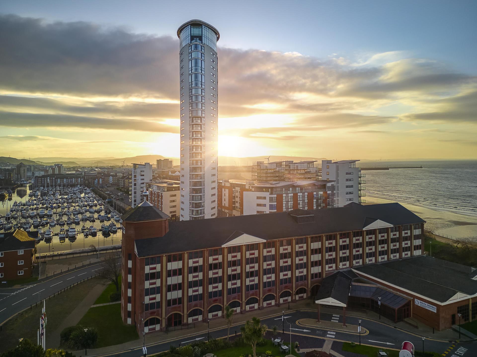 Delta Hotels by Marriott Exterior Dawn 