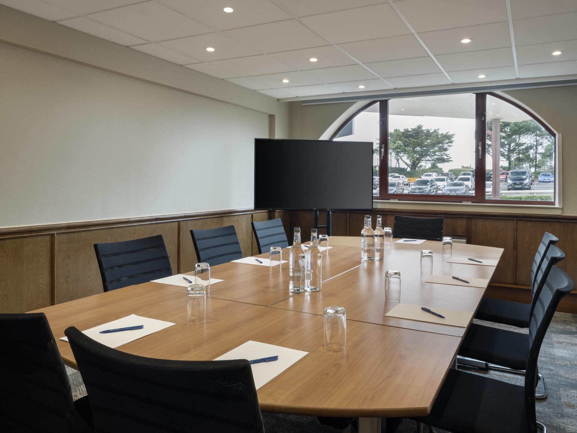 Oyster Suite Boardroom 