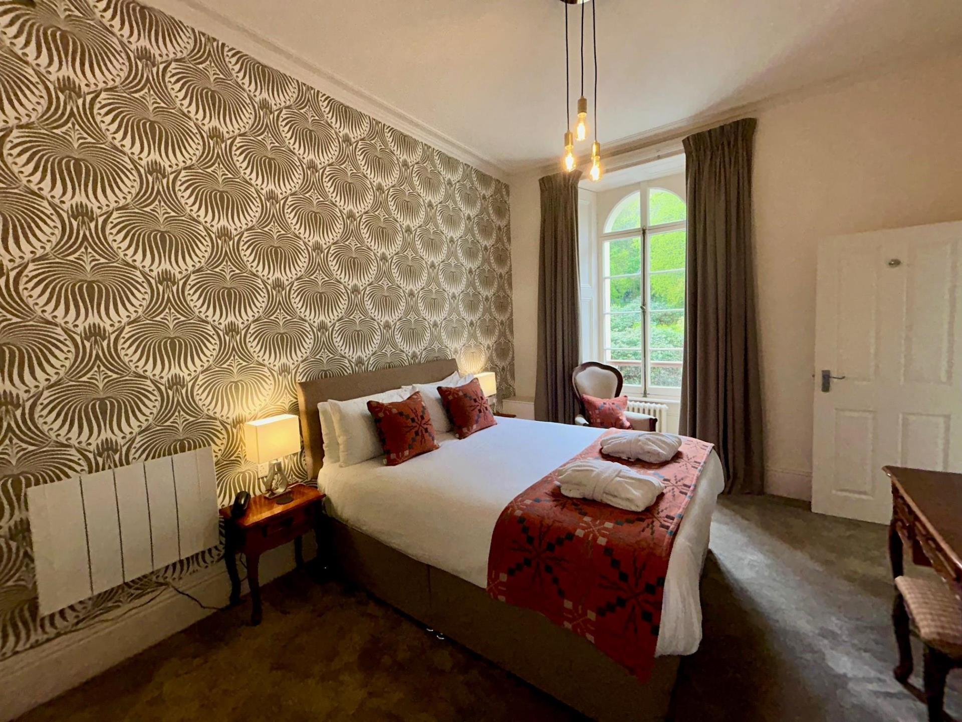 Room 14 Eira
