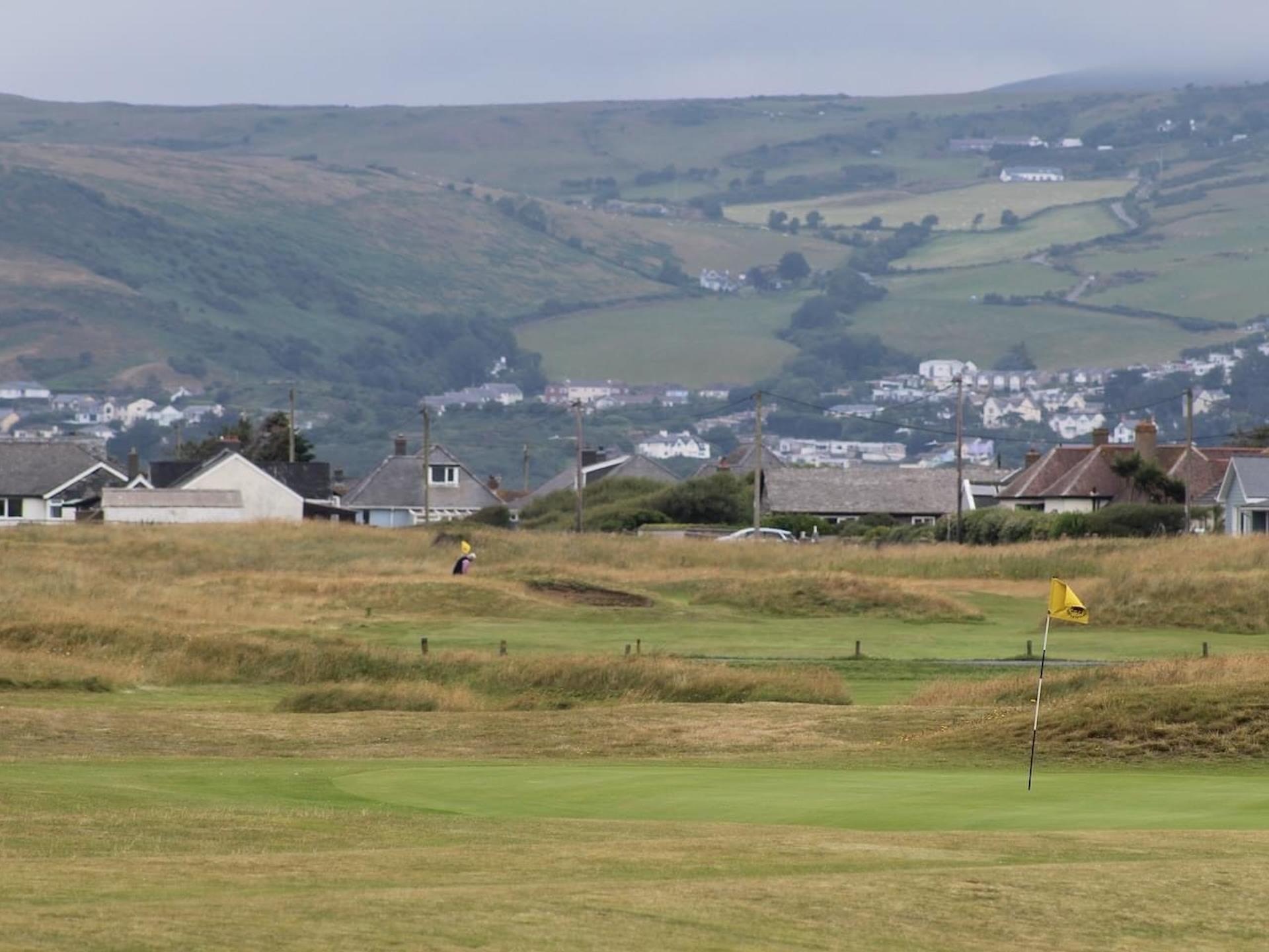 Borth & Ynyslas Golf Club