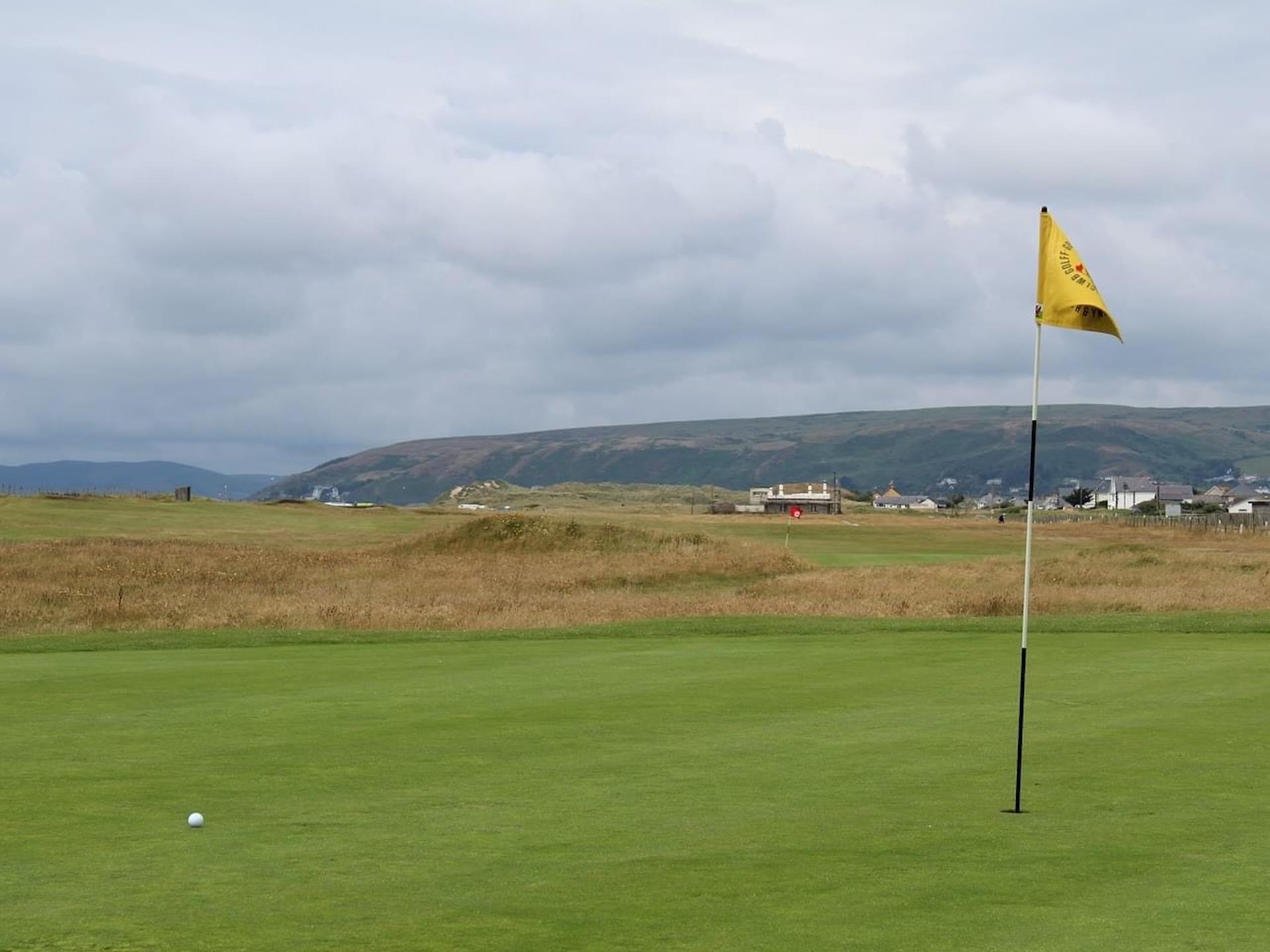 Borth & Ynyslas Golf Club 