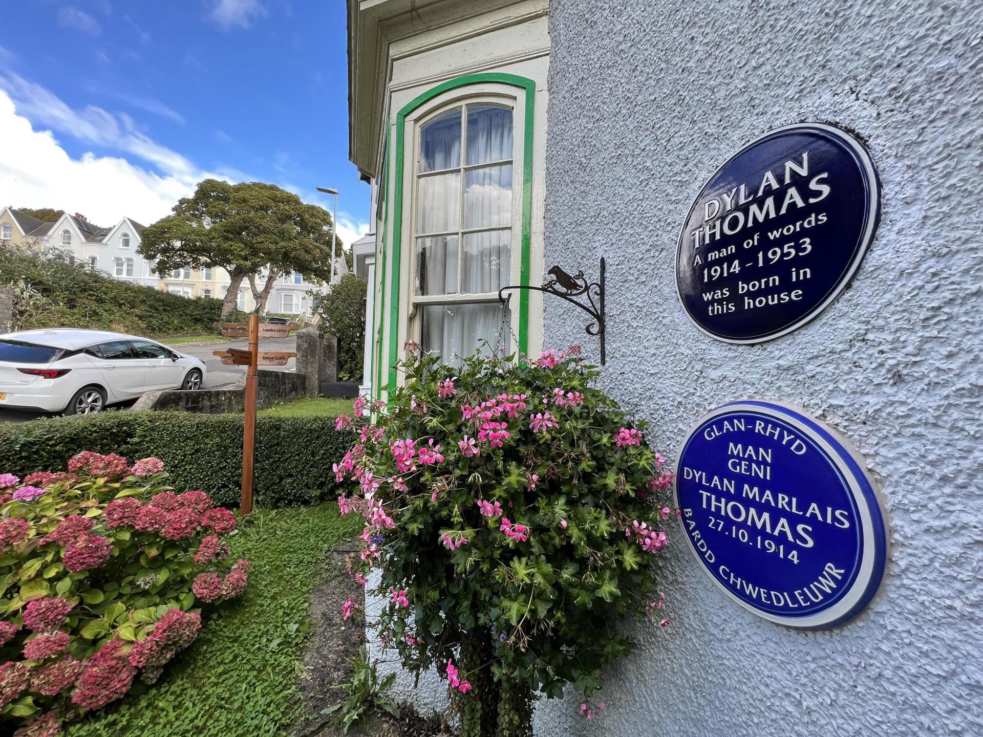 Blue Plaques at Dylan's