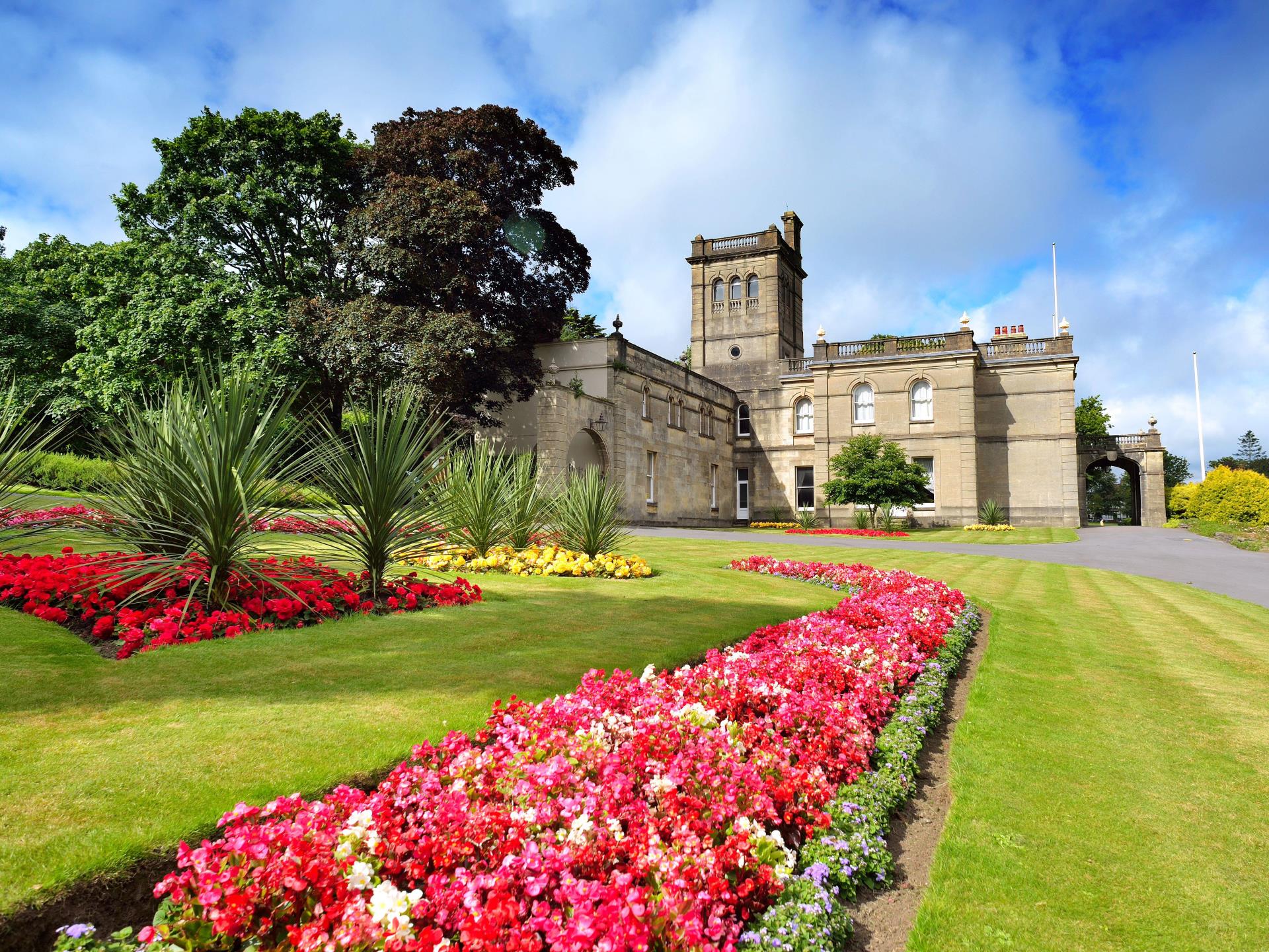 Parc Howard Museum in the summer