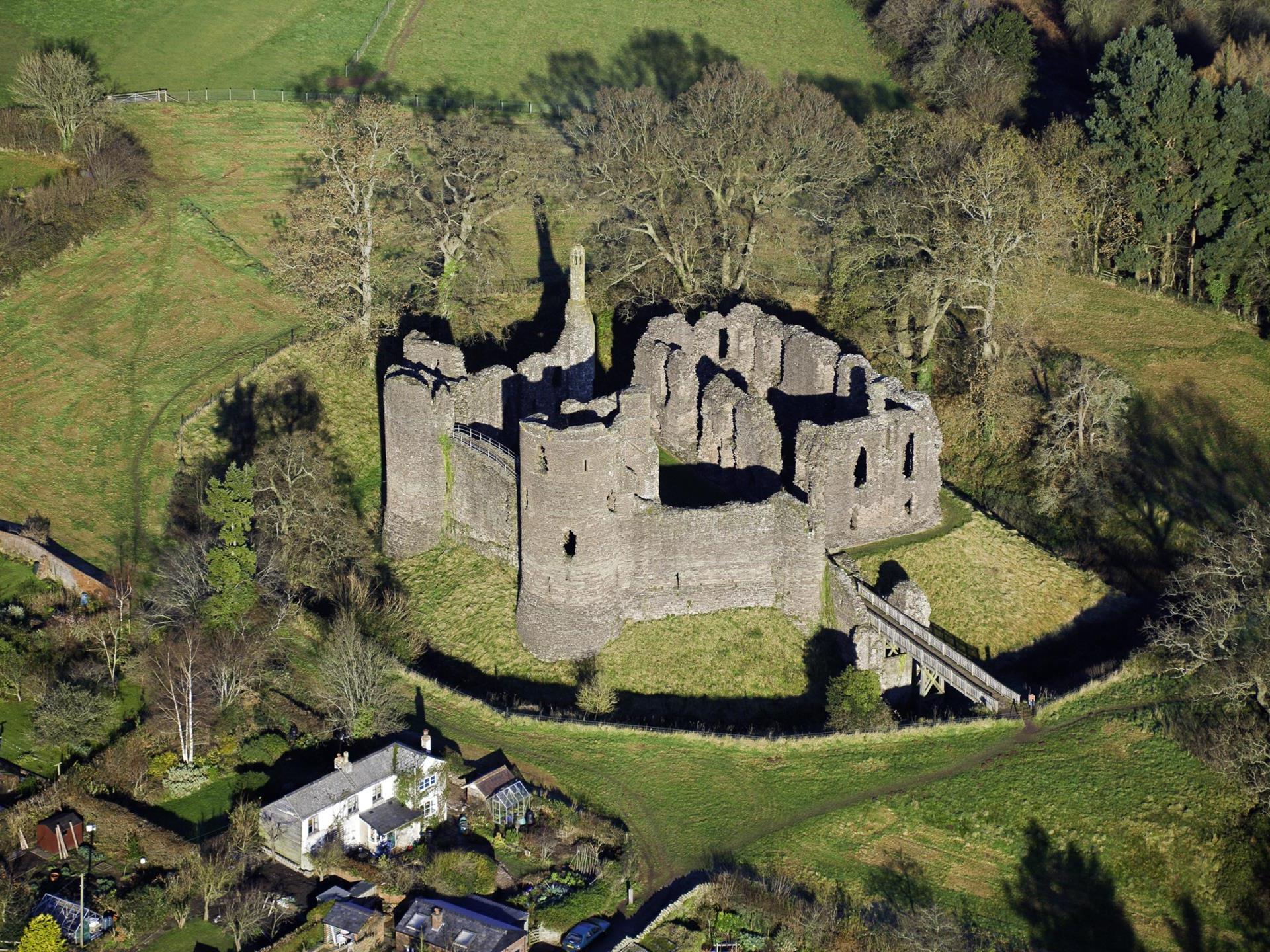 Grosmont Castle (Cadw) | VisitWales