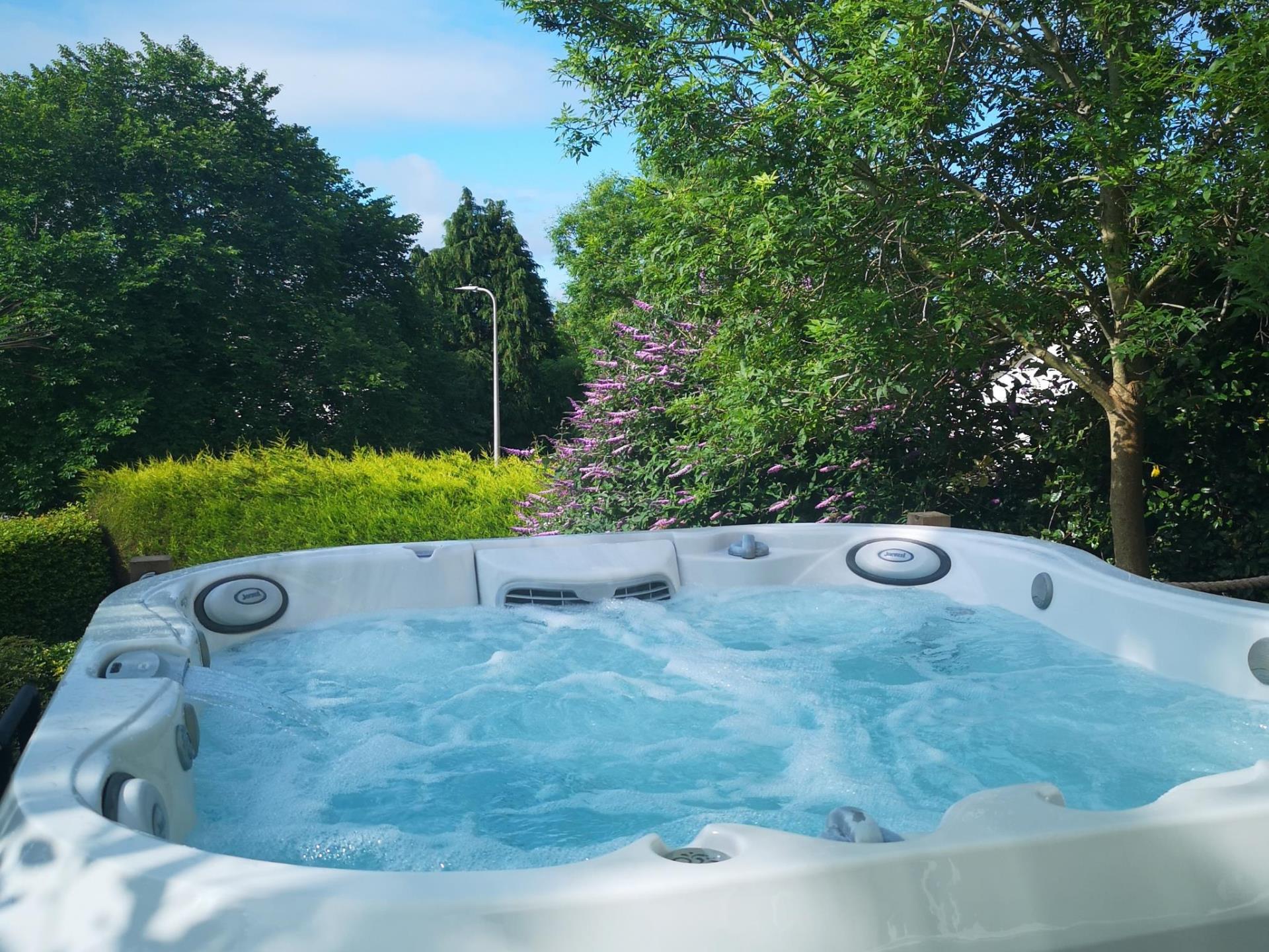 Sensory Garden Hot tub 