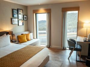 Bedroom at the Hilton Garden Inn Snowdonia