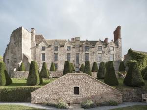 Hay Castle by Andy Stagg