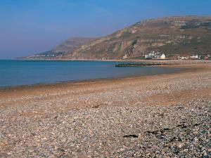 Llandudno West Shore Beach