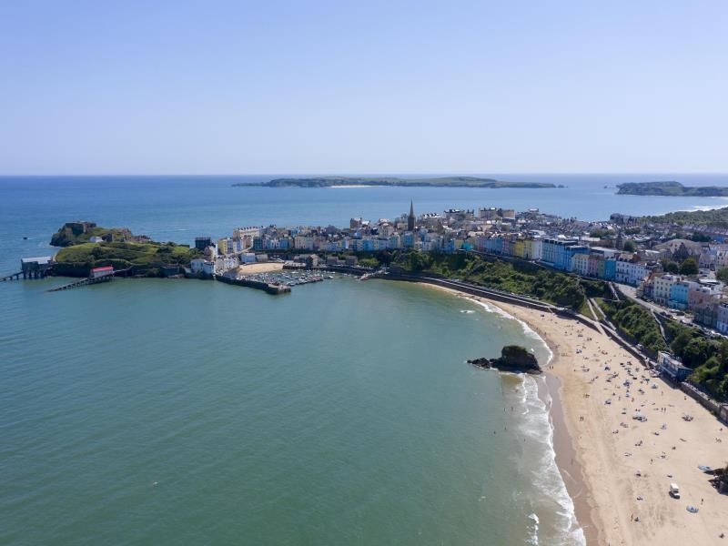 Tenby North Beach | VisitWales