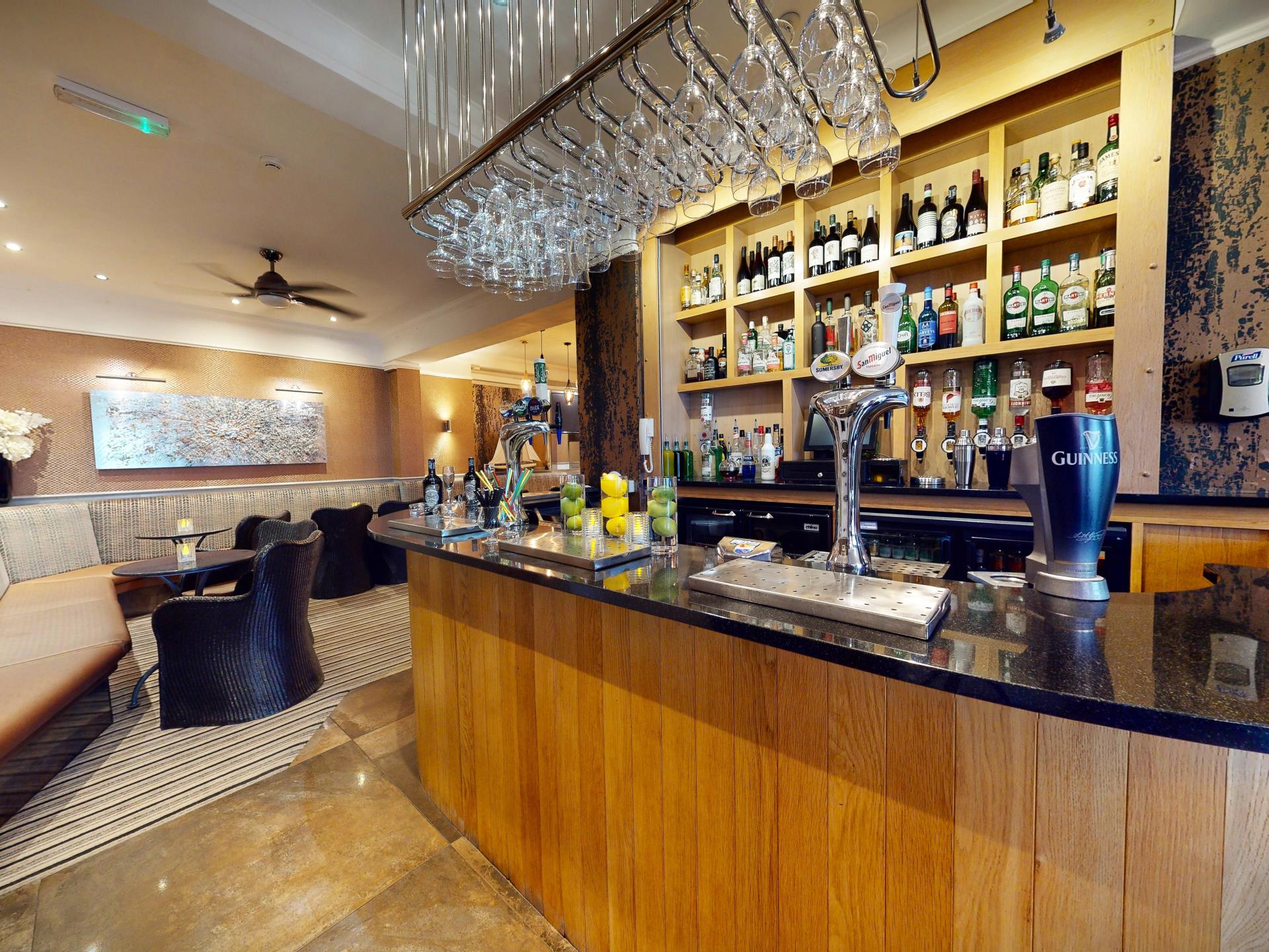 Café Bar Area