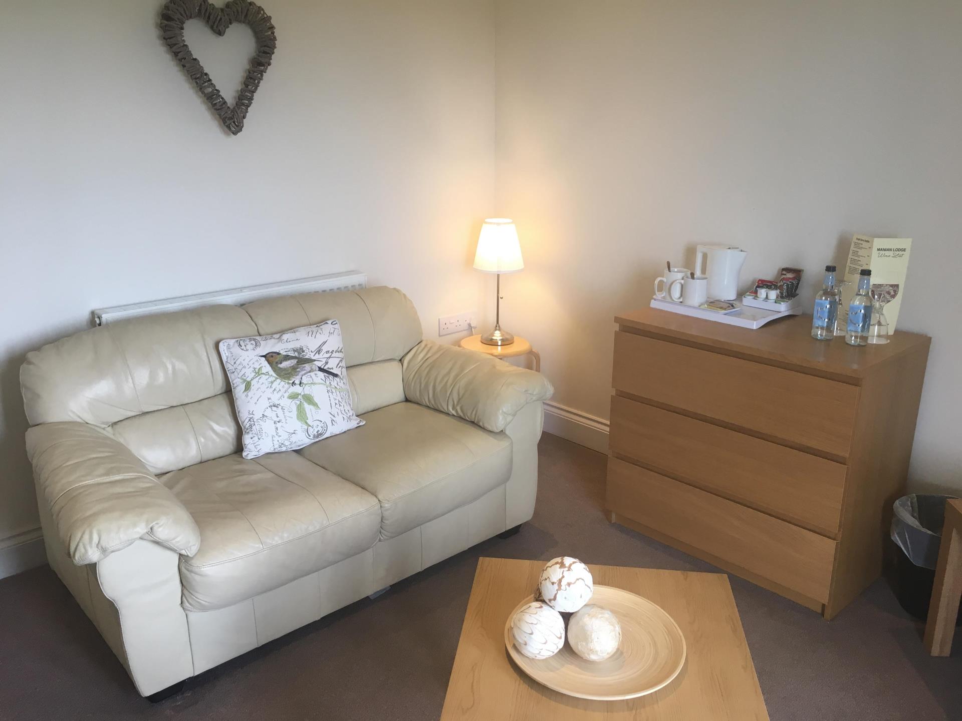 Suite Lounge