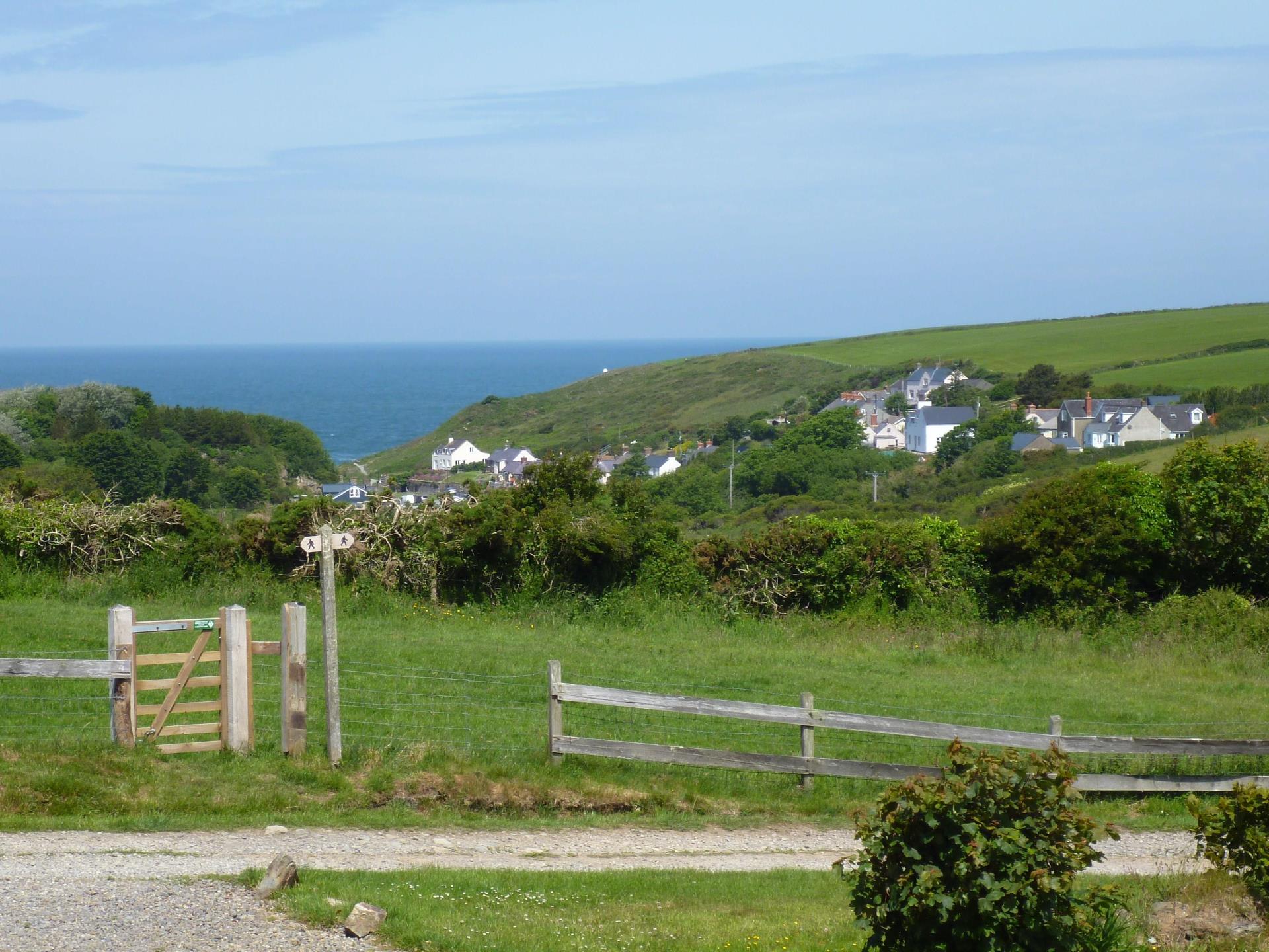 Walk from Felindre down to Porthgain