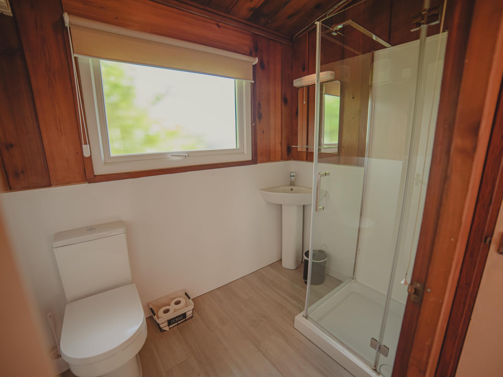 Timber Hill Lodge Bathroom
