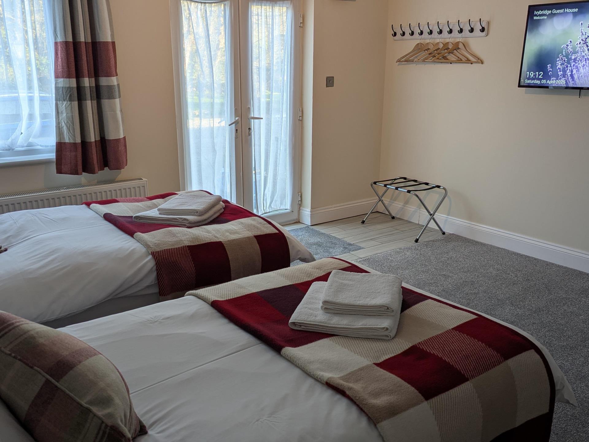 2 - Twin Rooms at Ivybridge Guesthouse