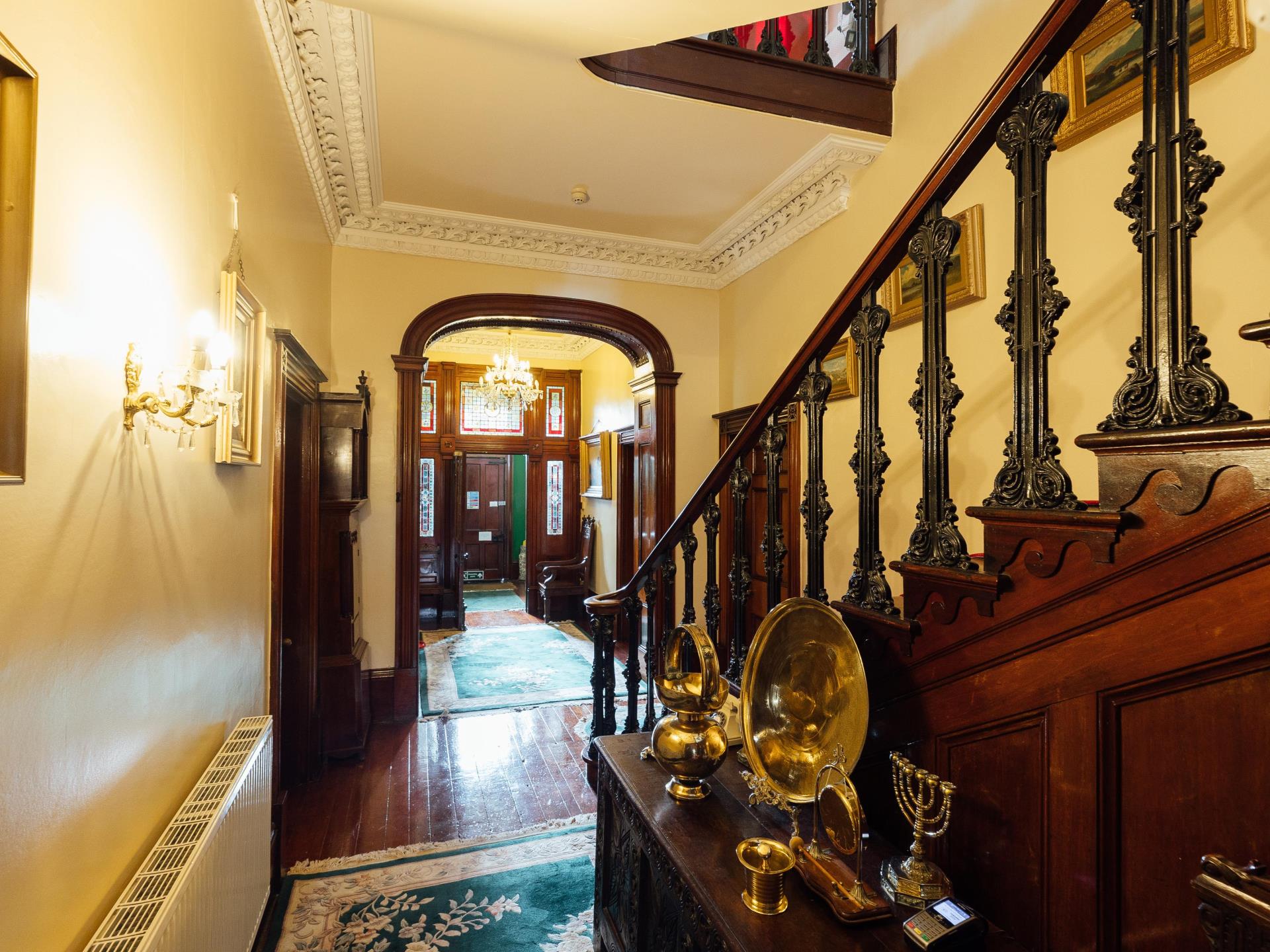 Elm Grove - main hall