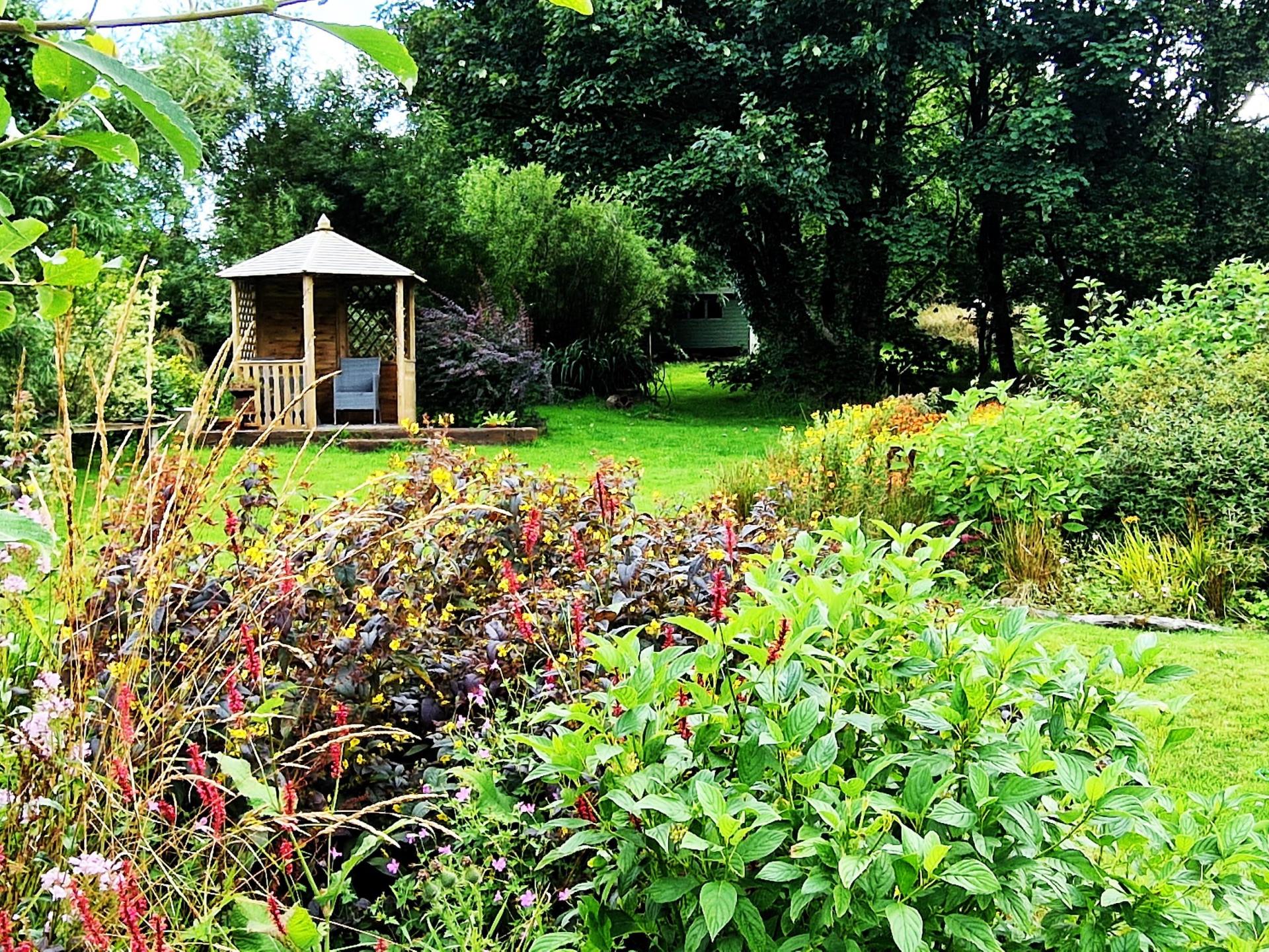 Garden at Yr Hafan Holiday cottages