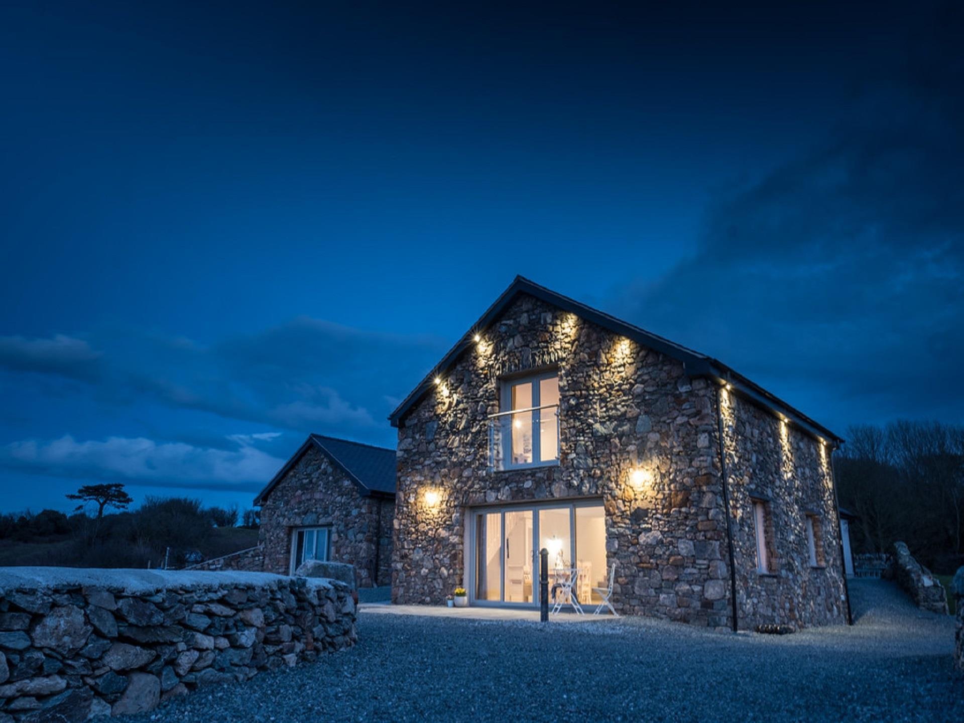 Cadwgan at night