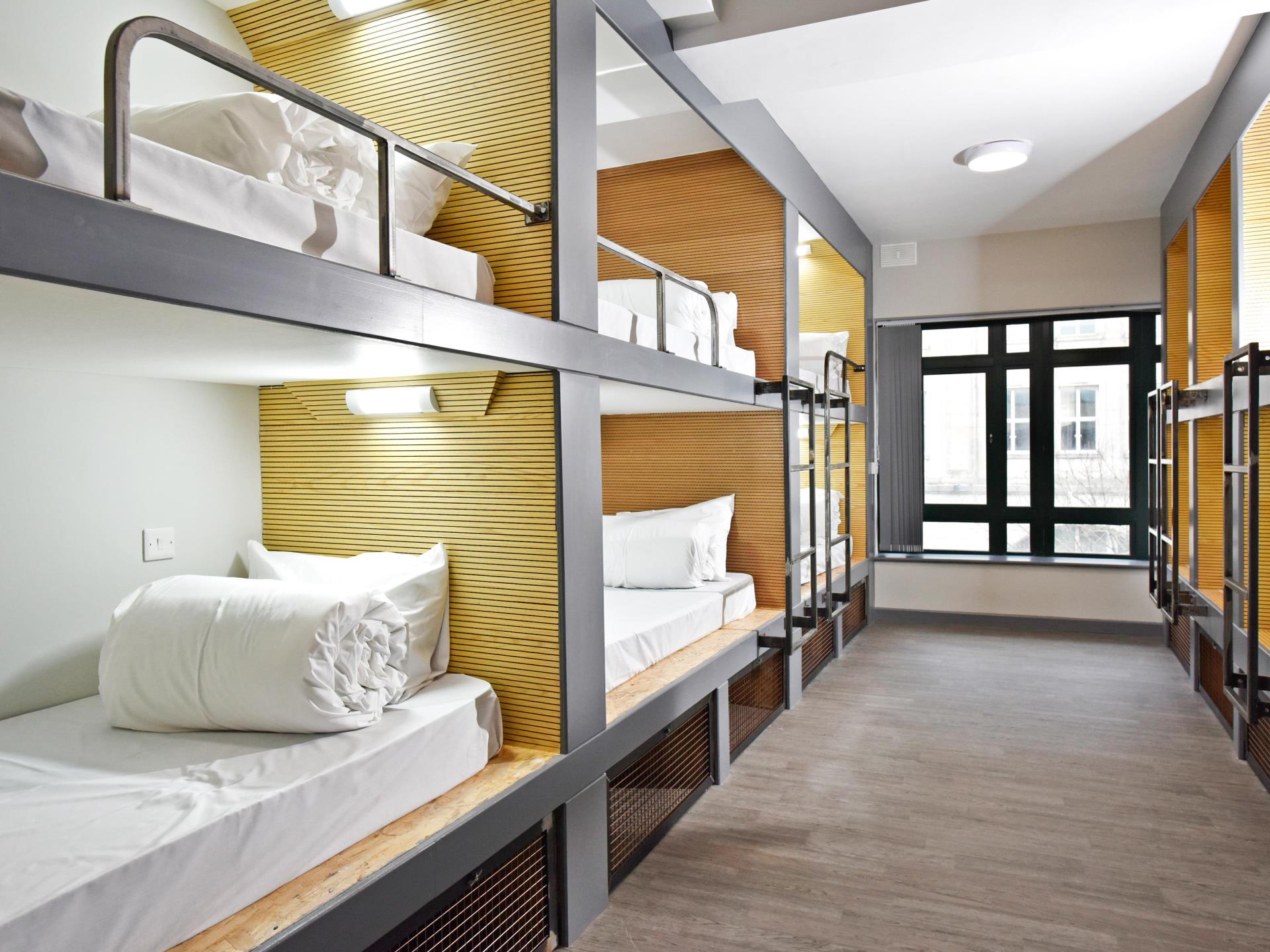 12 Bed Pod Dorm with x2 en-suite