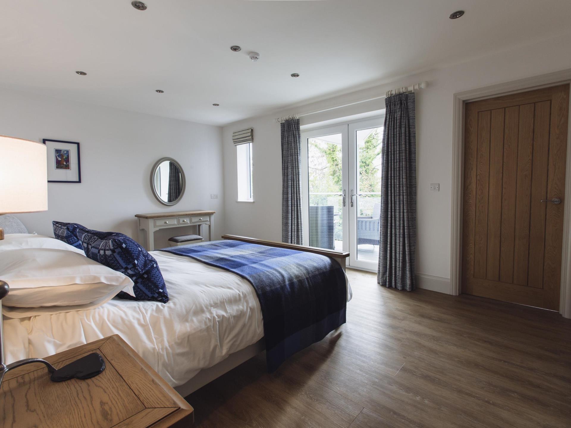 dog friendly cottages south wales 