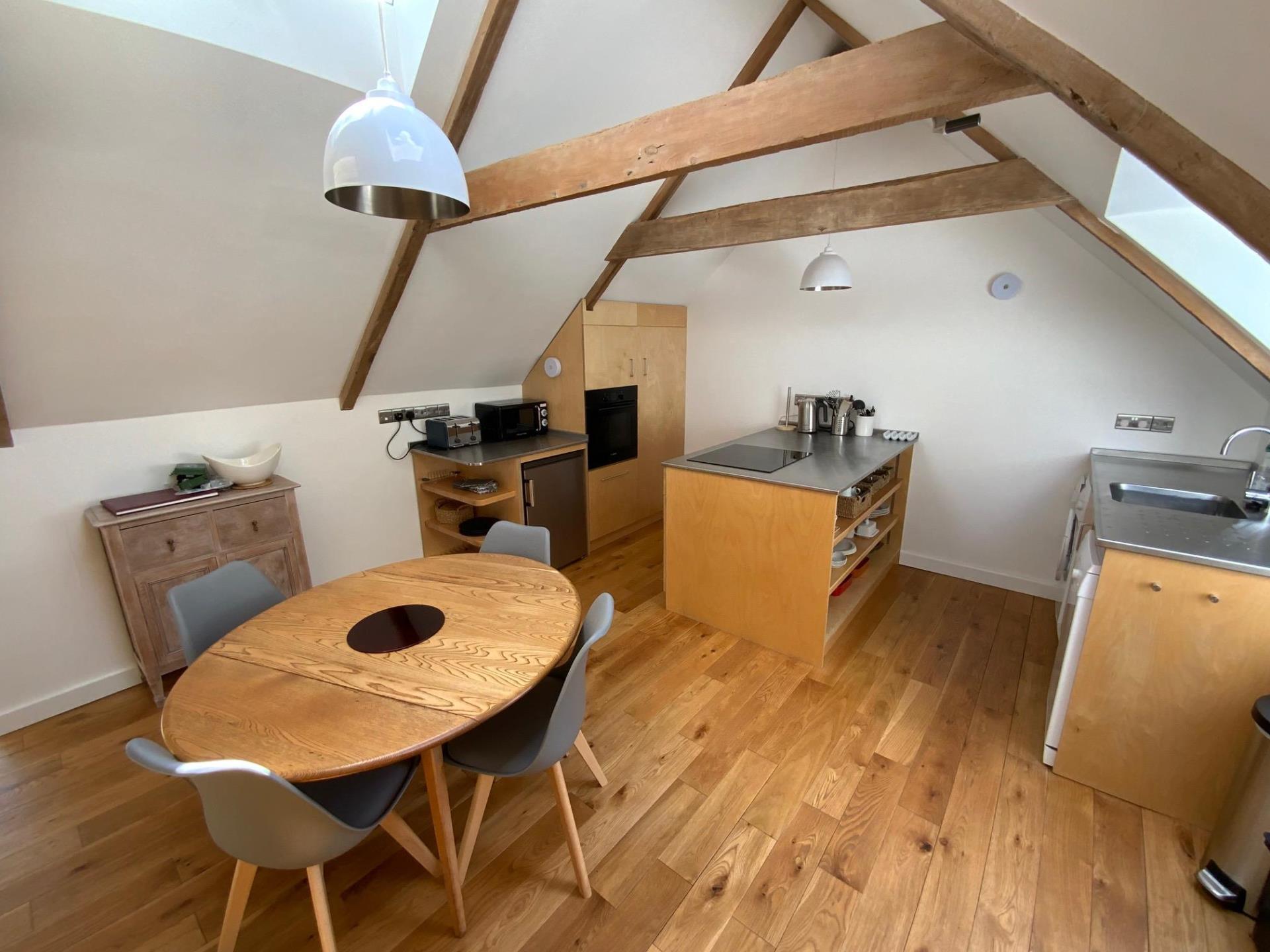 Kitchen dining area