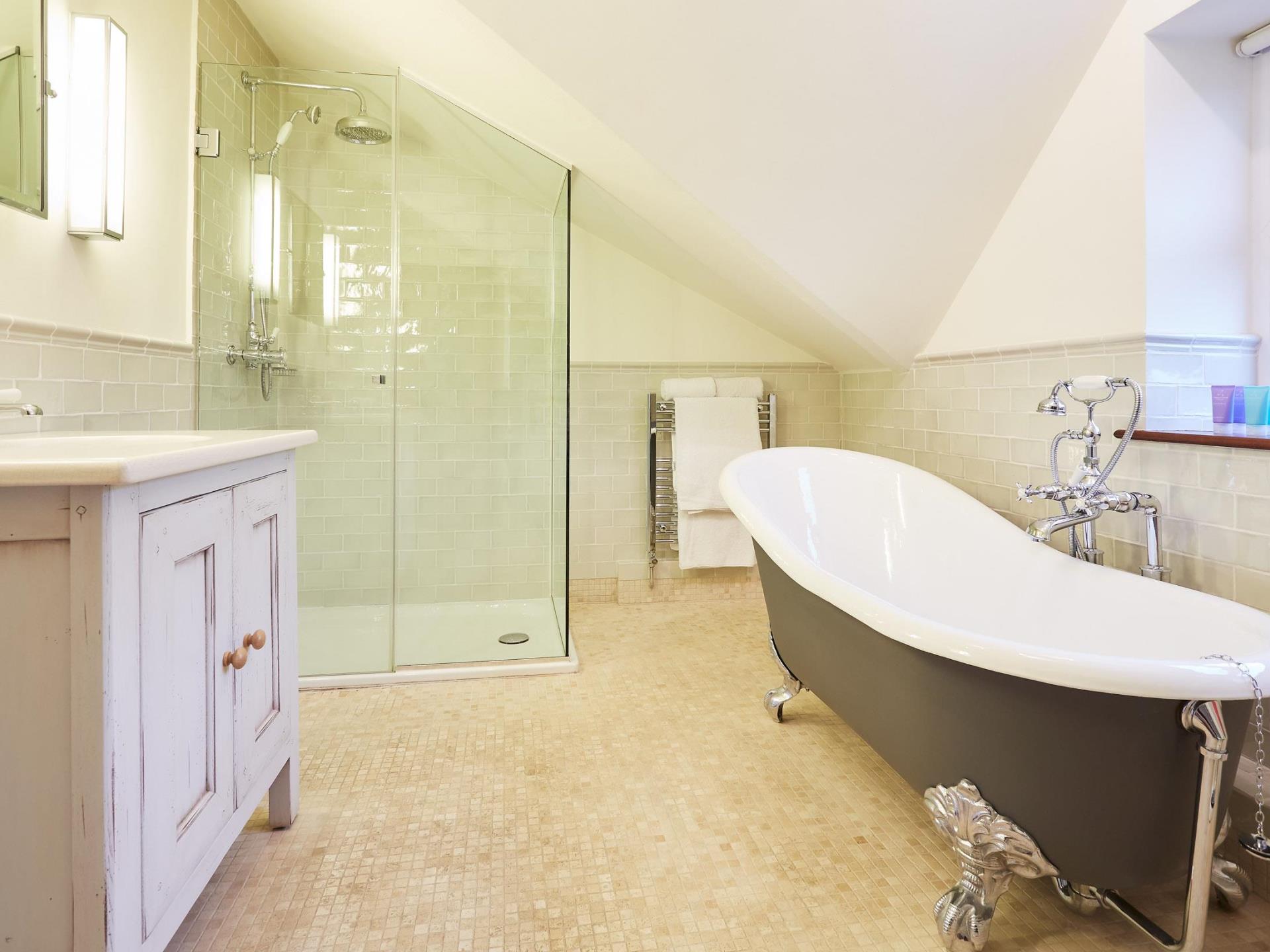 En-Suite Bathroom