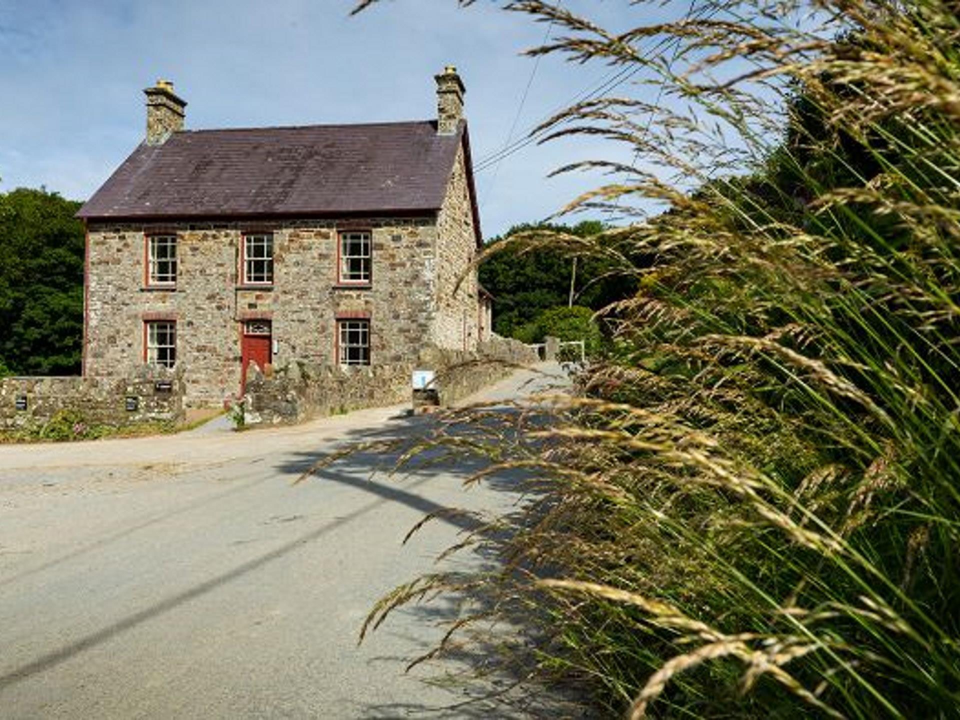 Llanborth Farmhouse