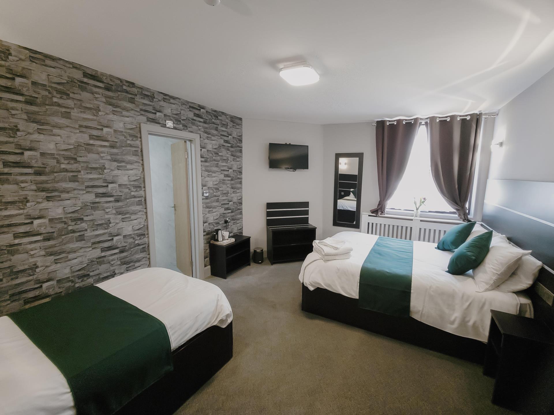 Triple Room with Ensuite