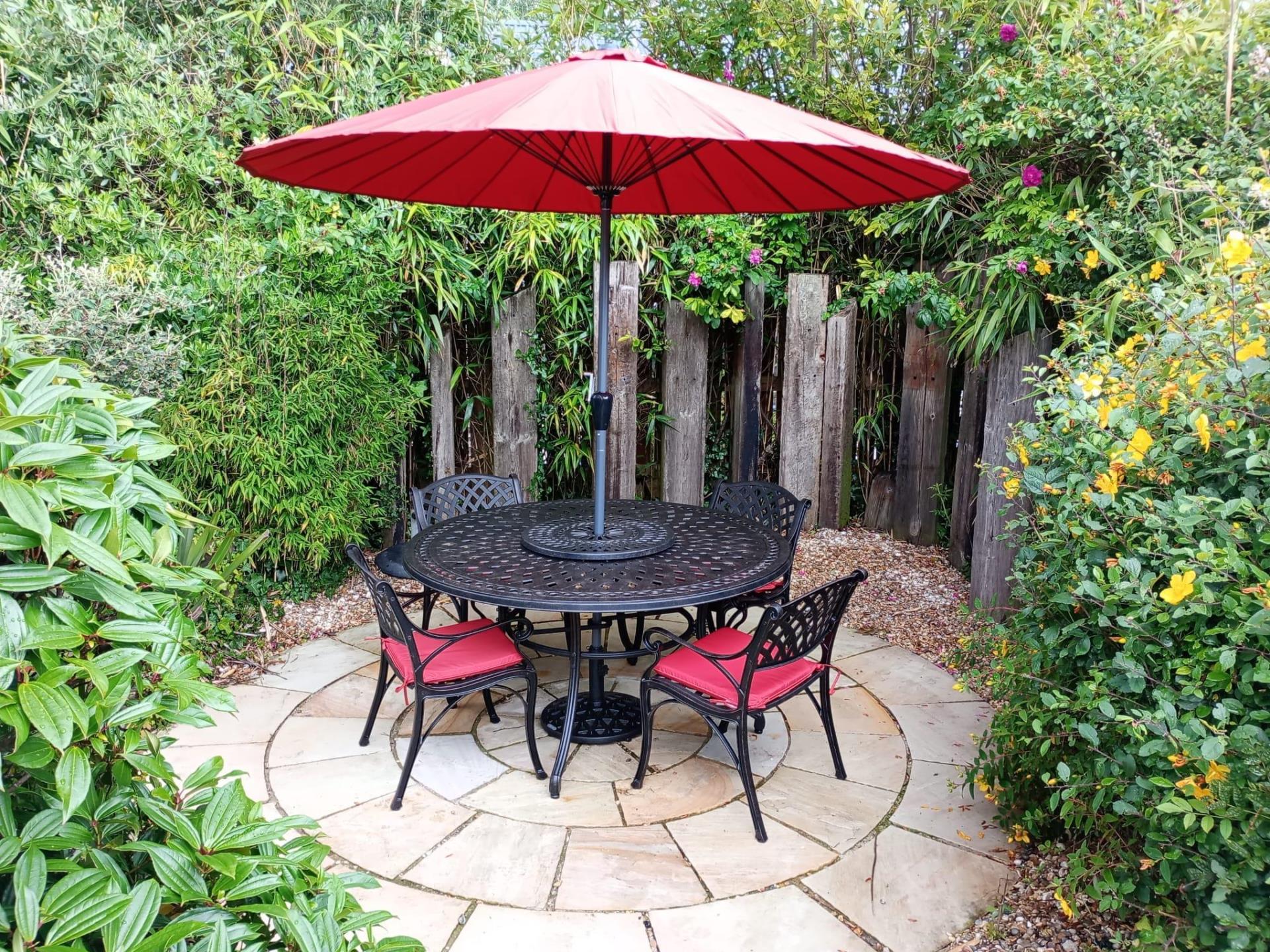 Lovely garden table and chairs