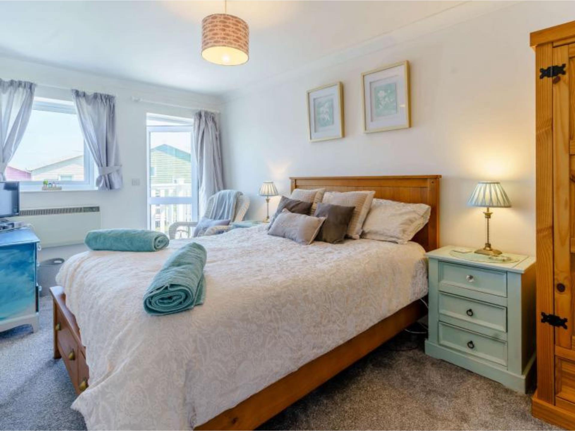 King bedroom with en suite and balcony