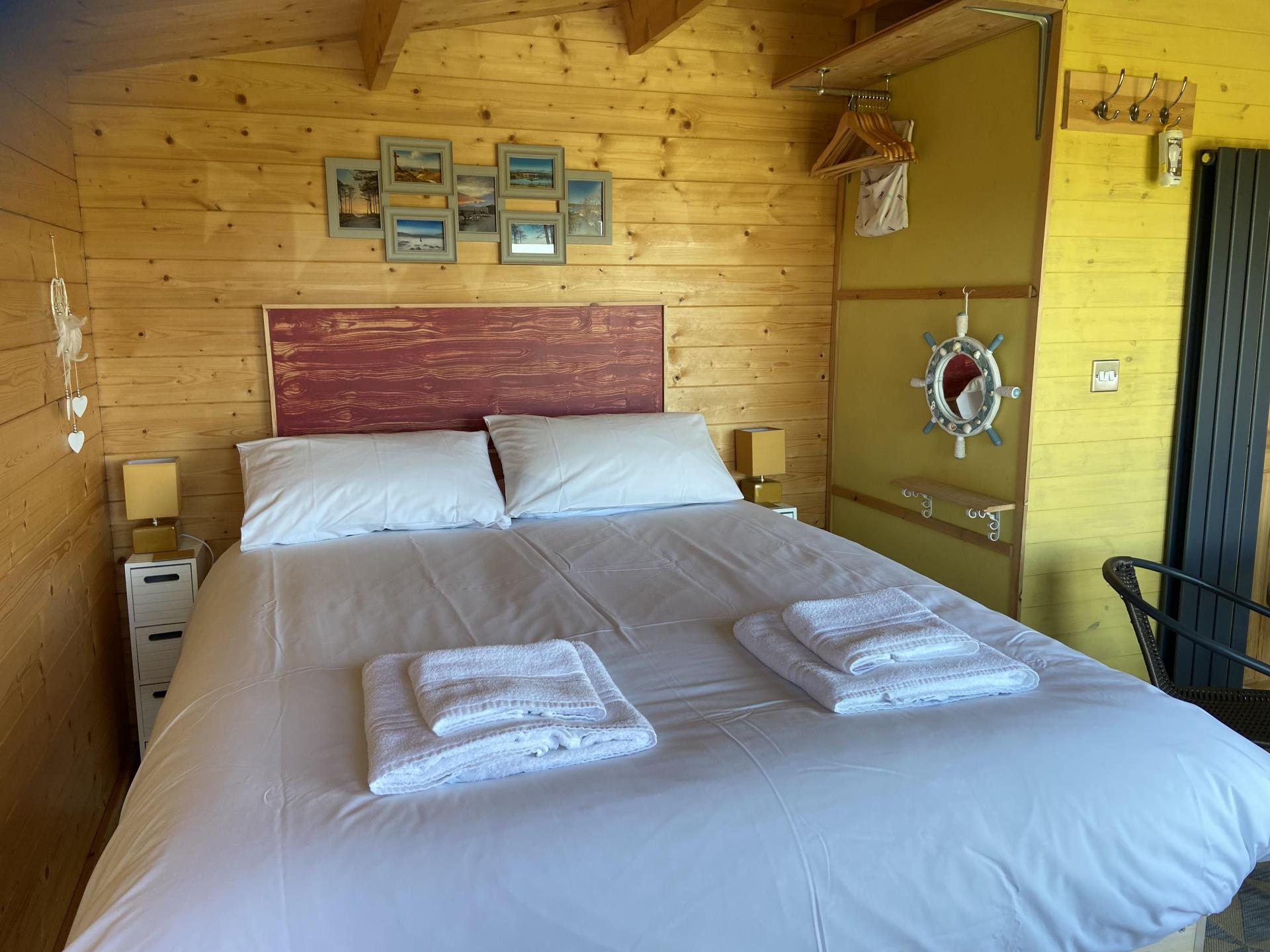 King size bed