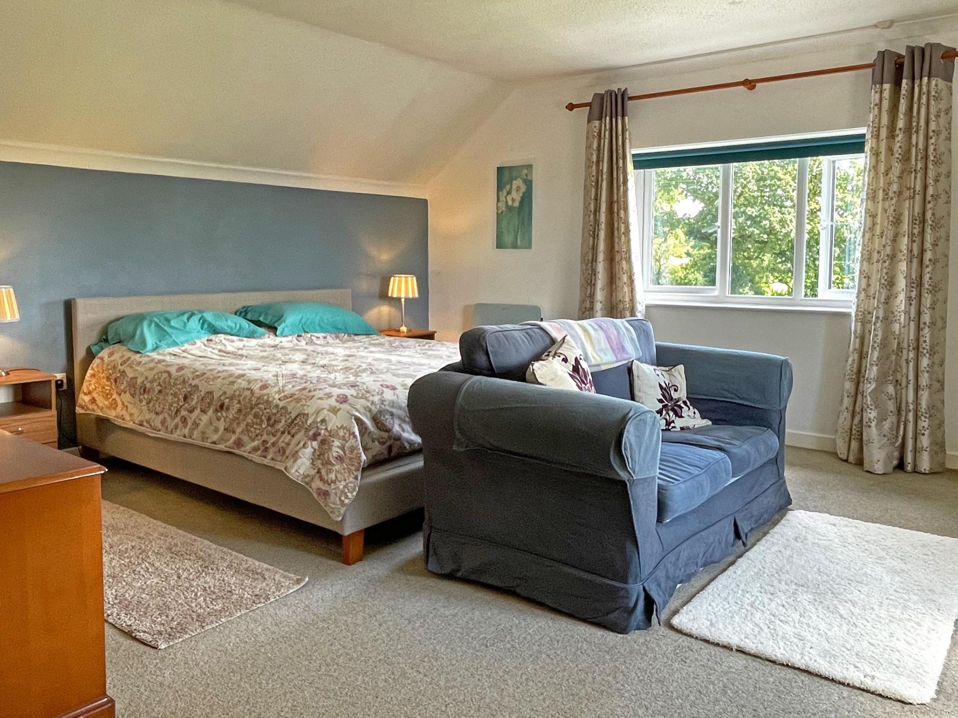 Ensuite Bedroom at Maesyfelin Isaf