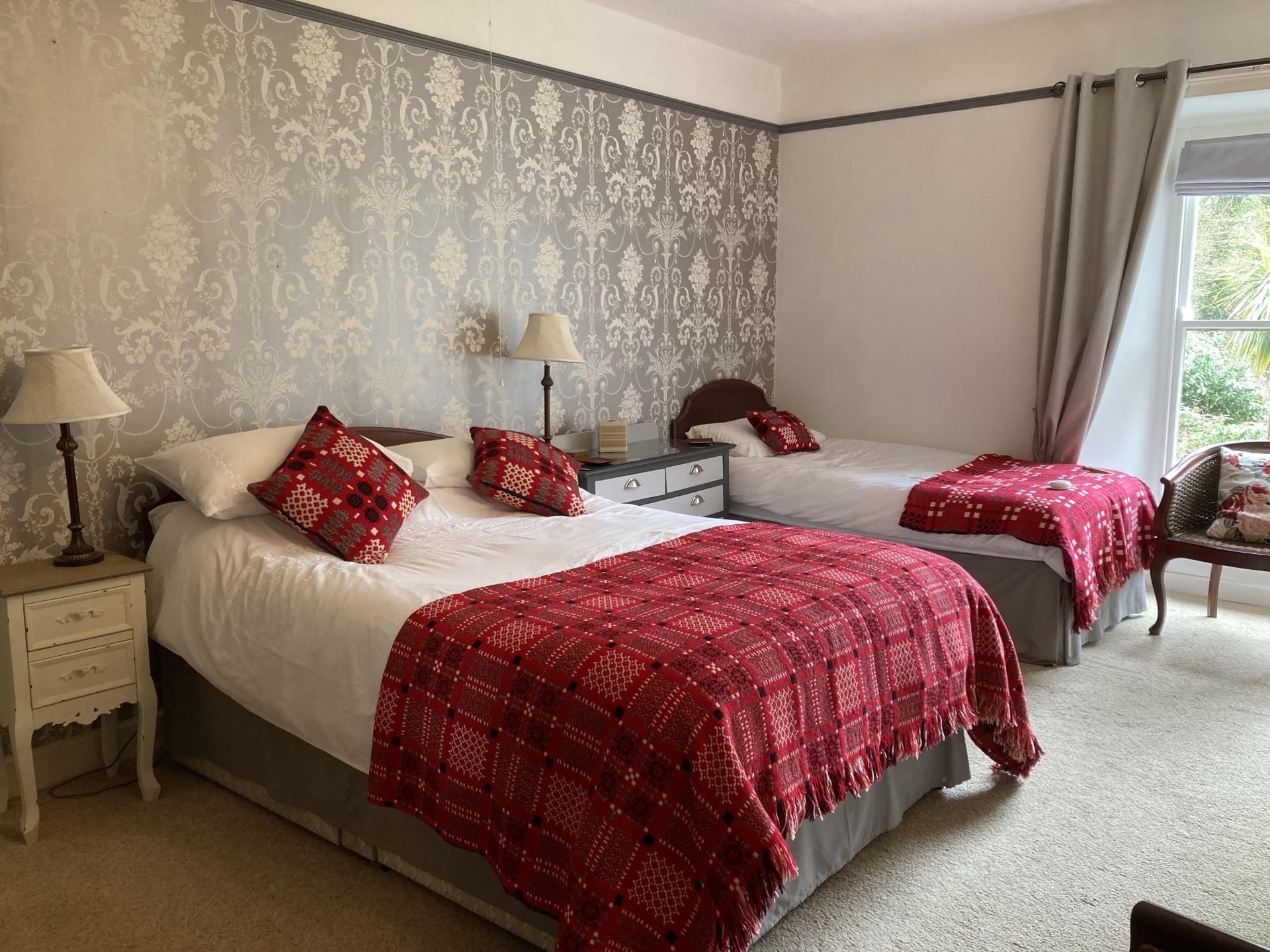 Farmhouse cottage Bedroom