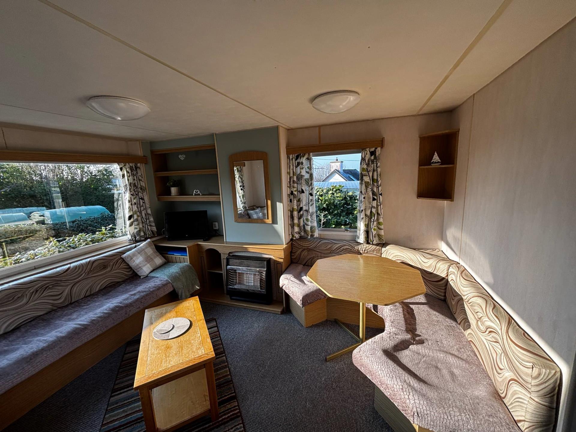 Caravan F