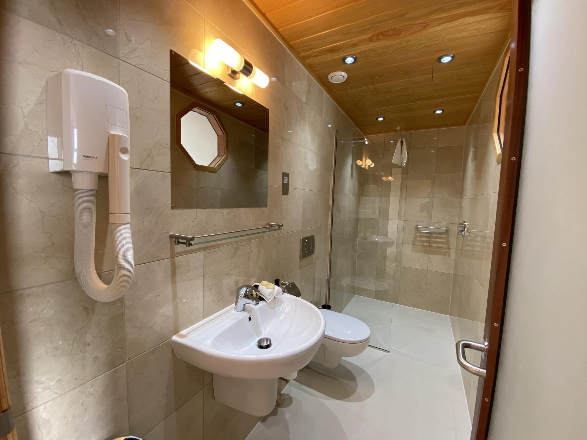 No.3 Double Suite WC & Shower Room
