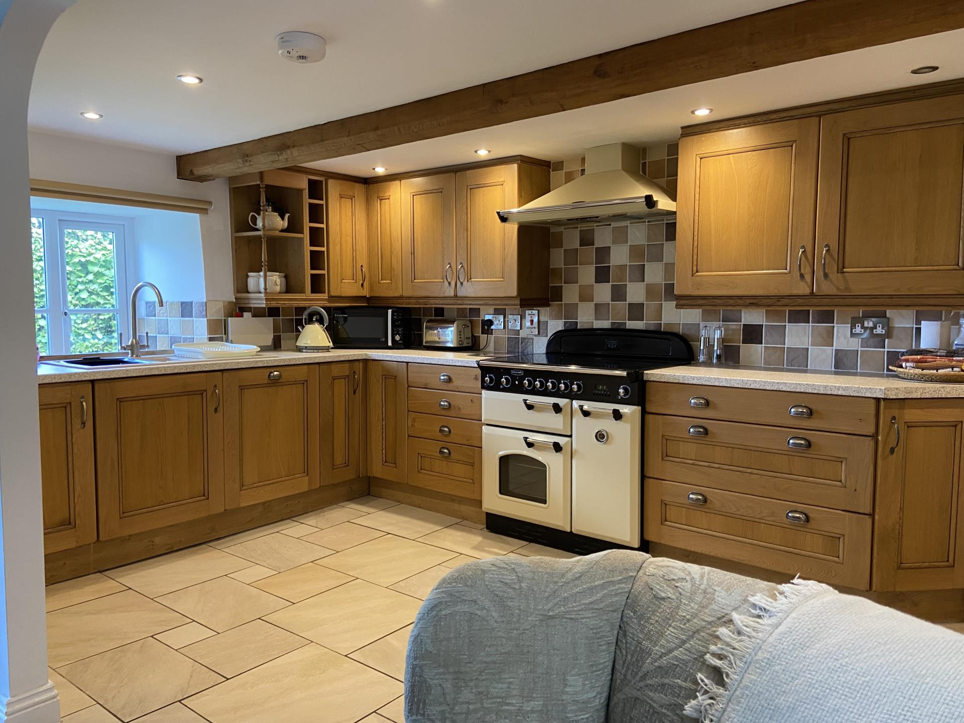 efail isaf kitchen