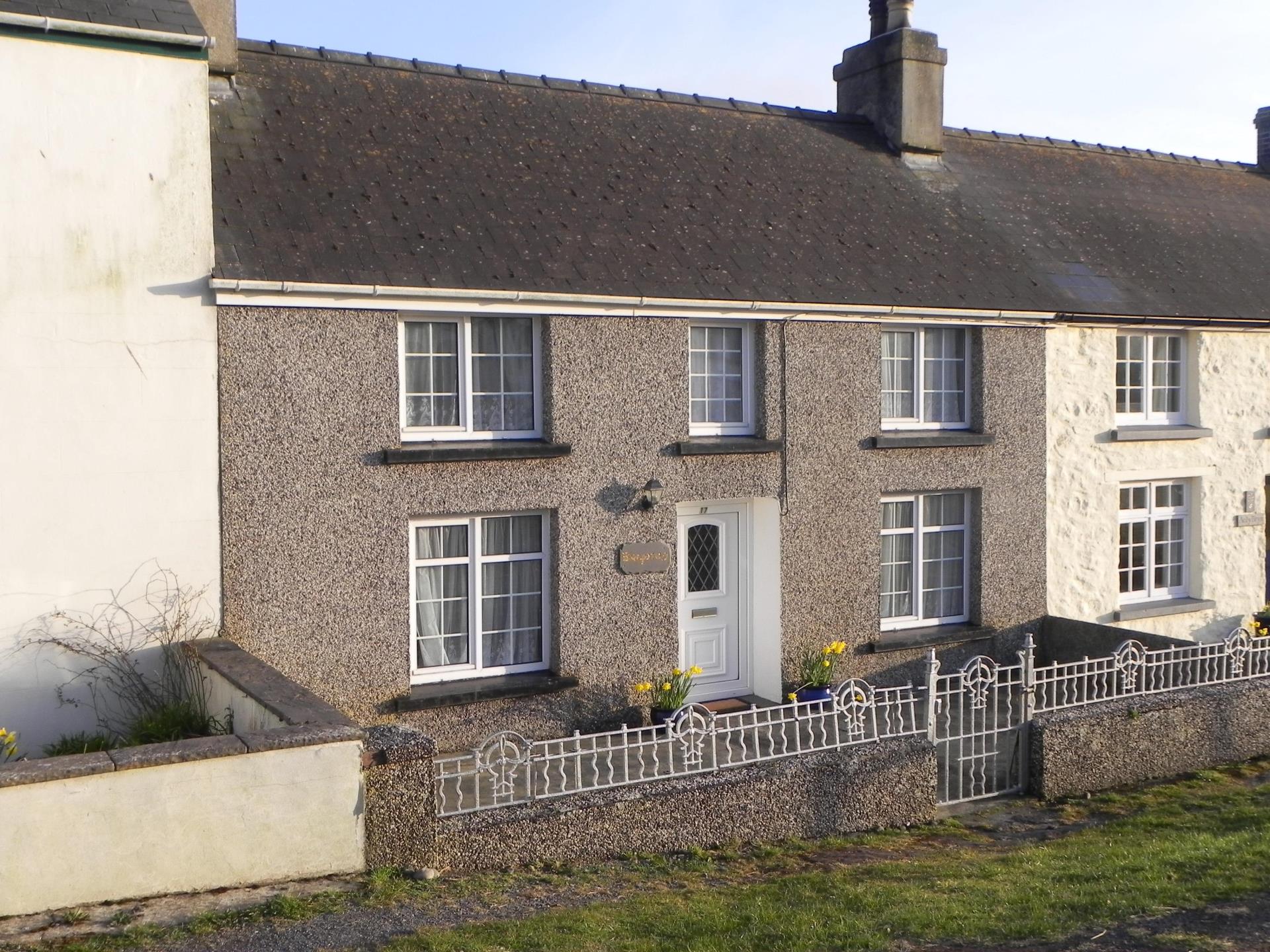 Brynteg Holiday Cottage