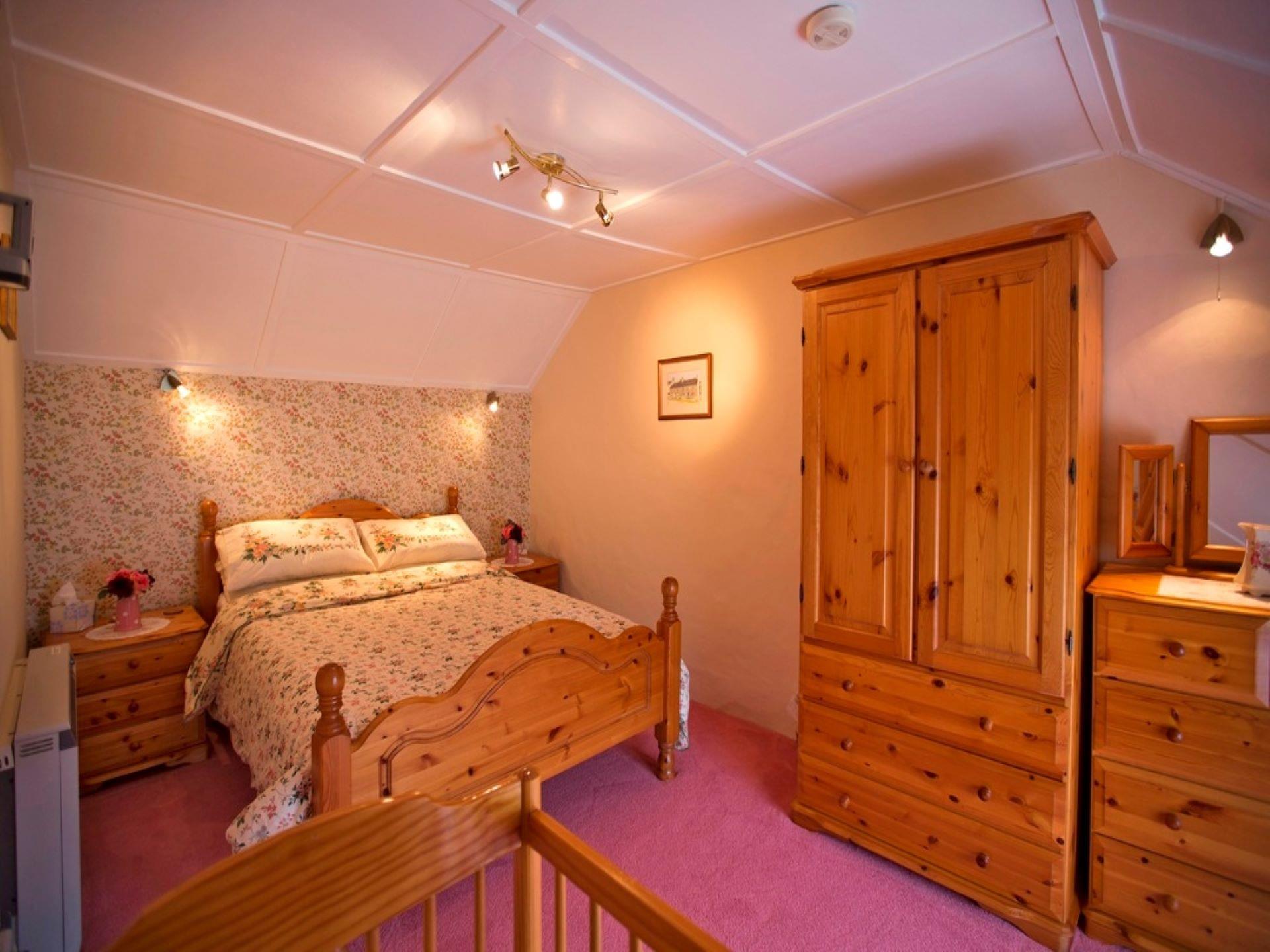 Brynteg Double Bedroom 