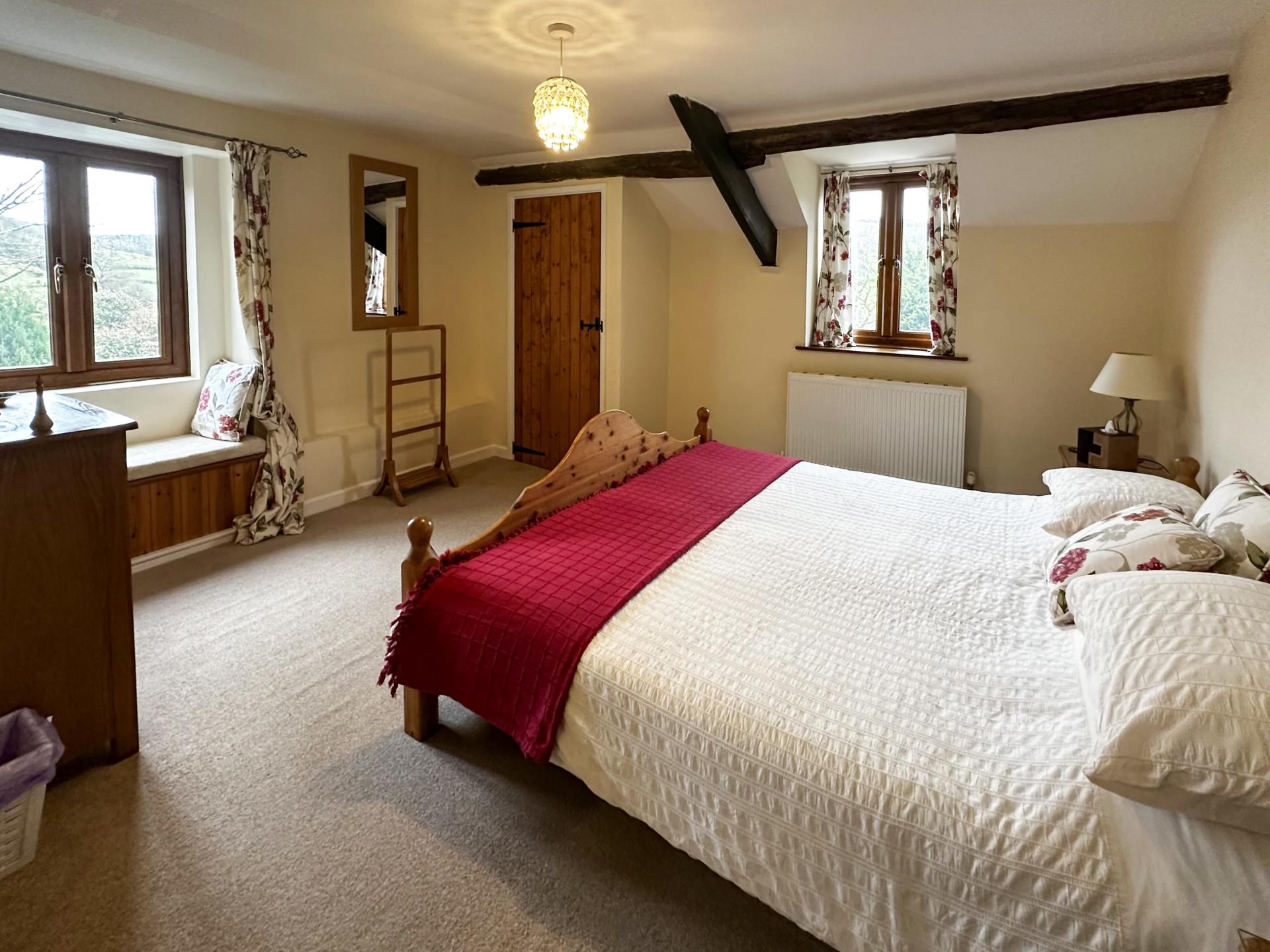 Spacious Master Bedroom with En-Suite