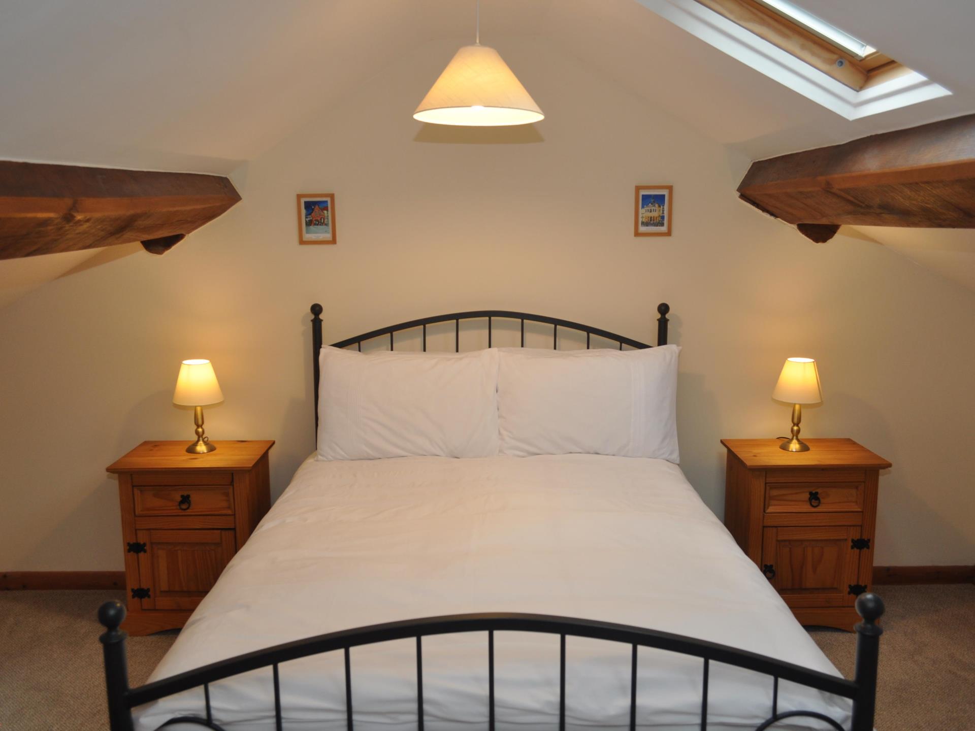 Double bed in Hafren Cottage at Wye View
