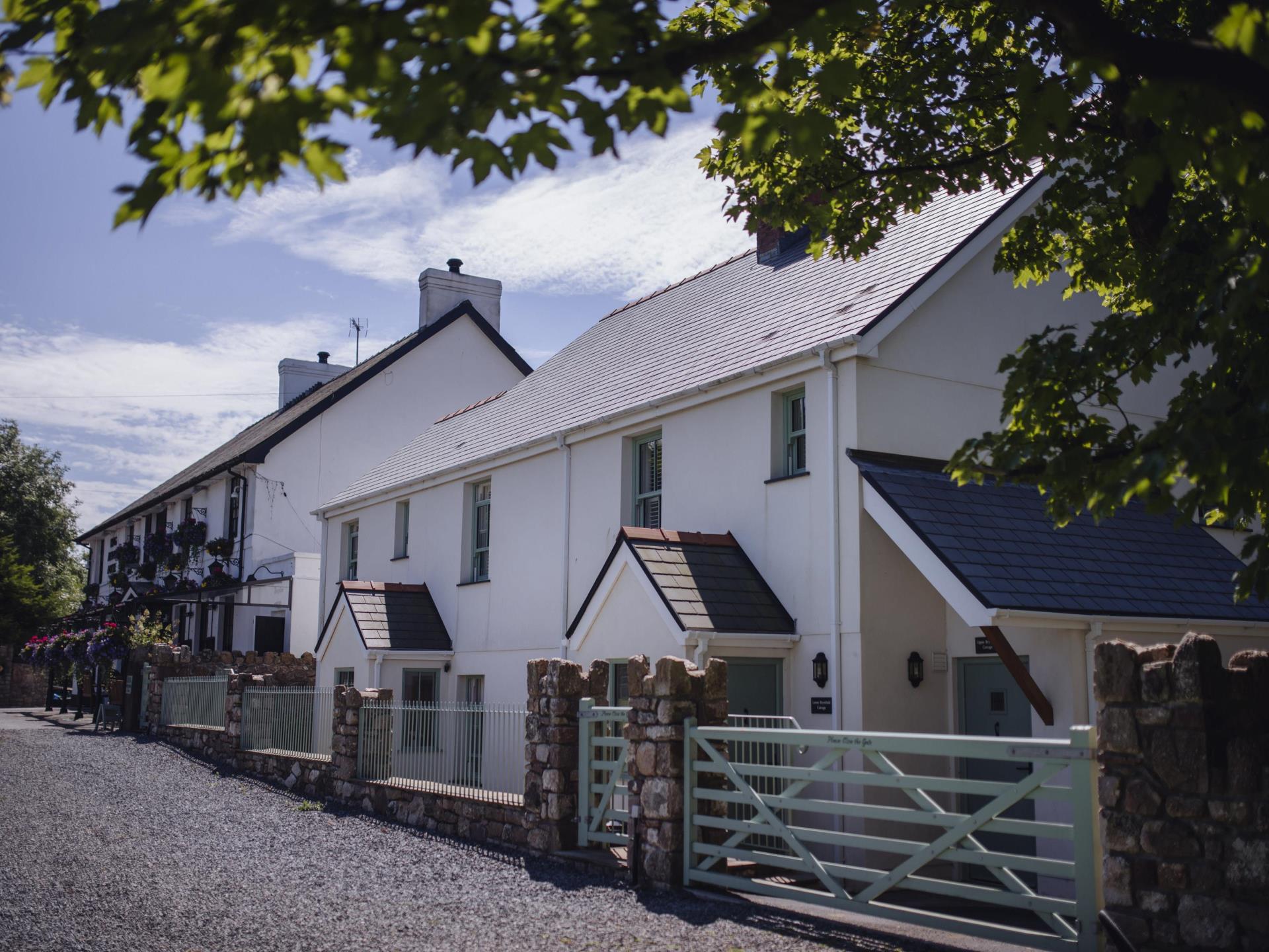 Self catering dog friendly cottages gower
