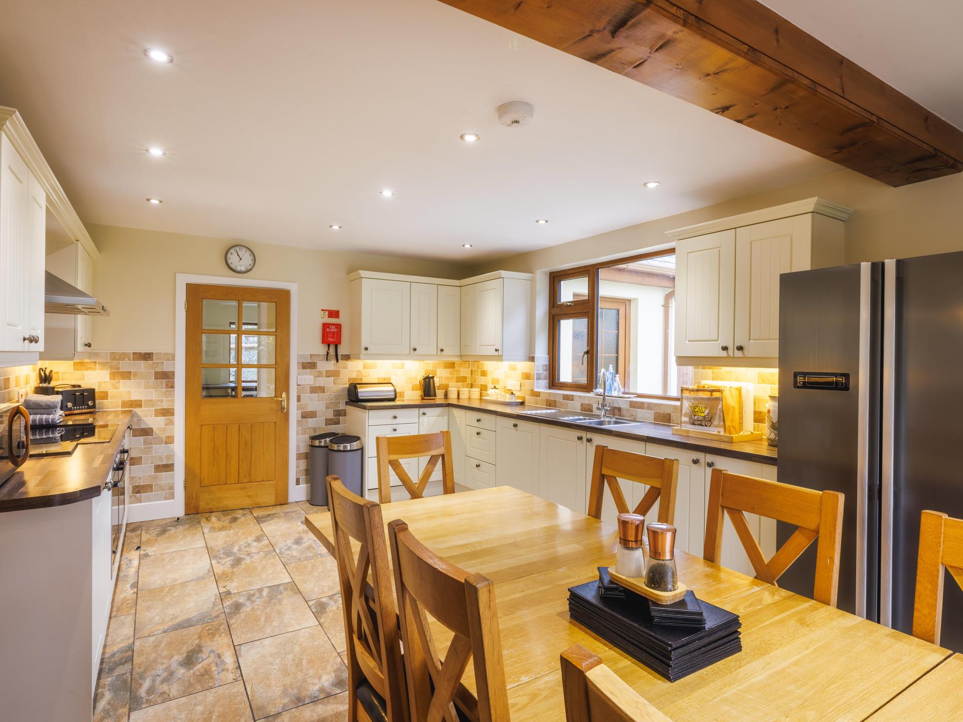 Folly View farmhouse kitchen