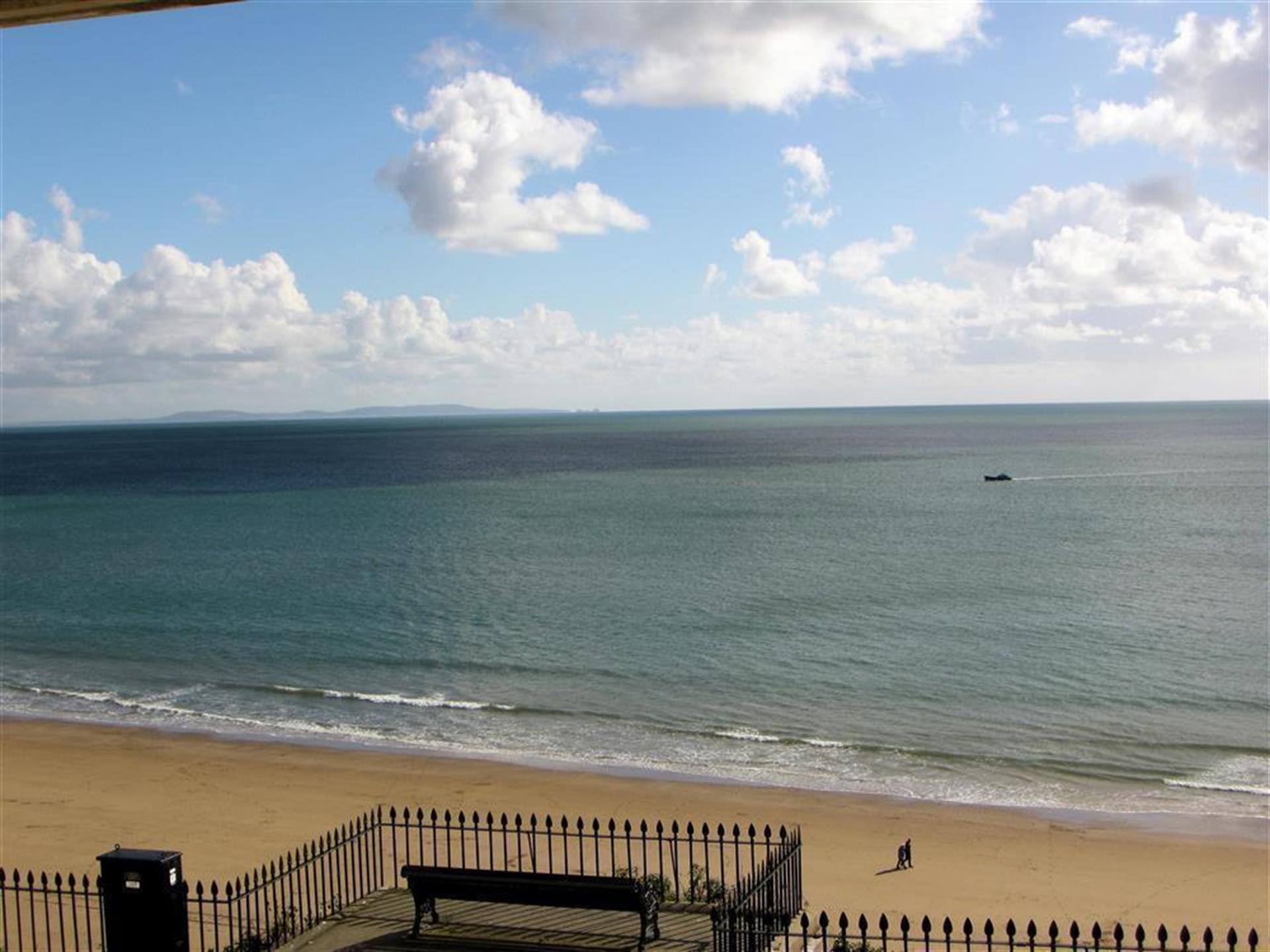 fbm-holiday-cottages-j909aj909k_br1