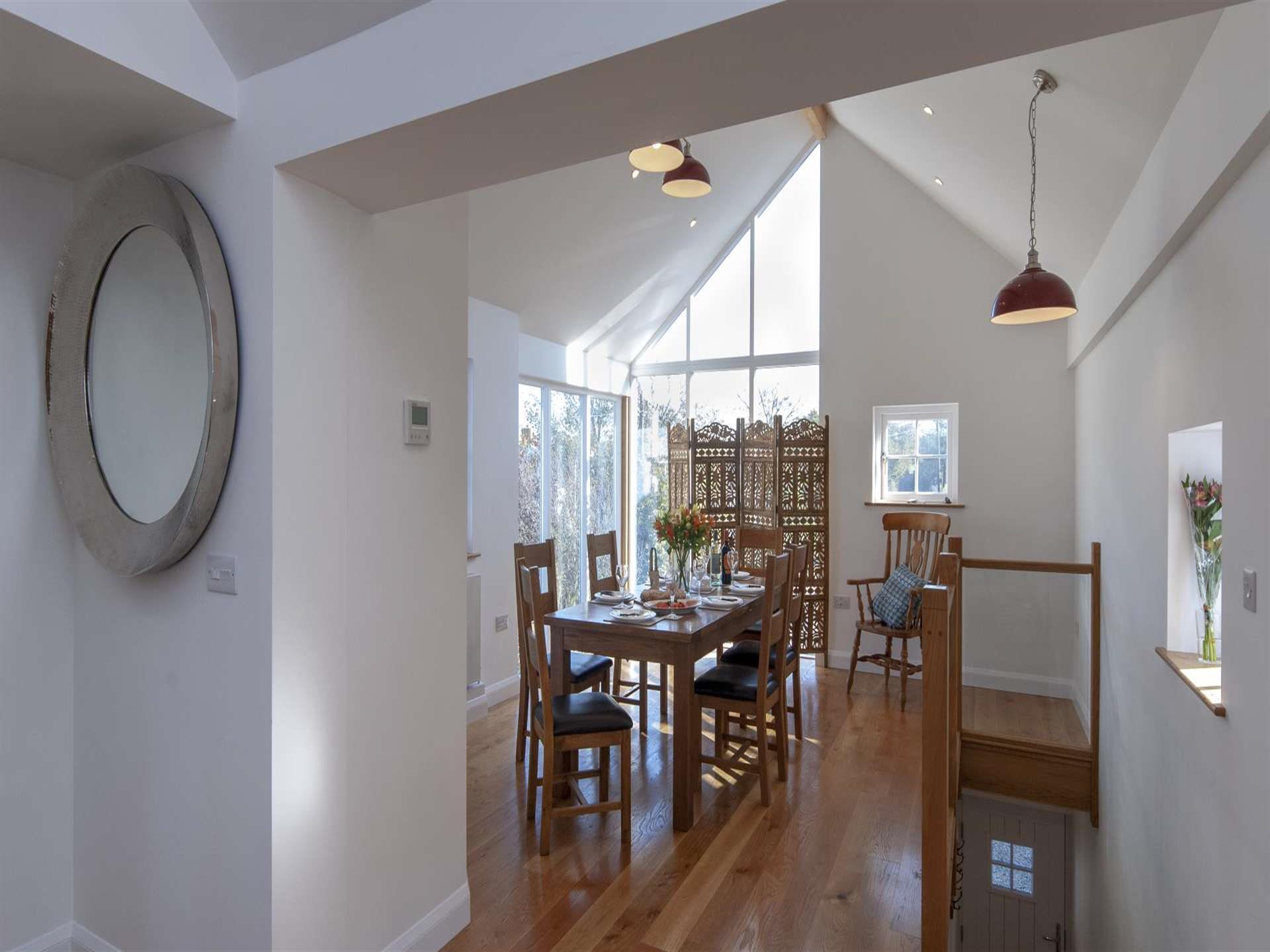 Porthgain self catering - first floor Loft with oa