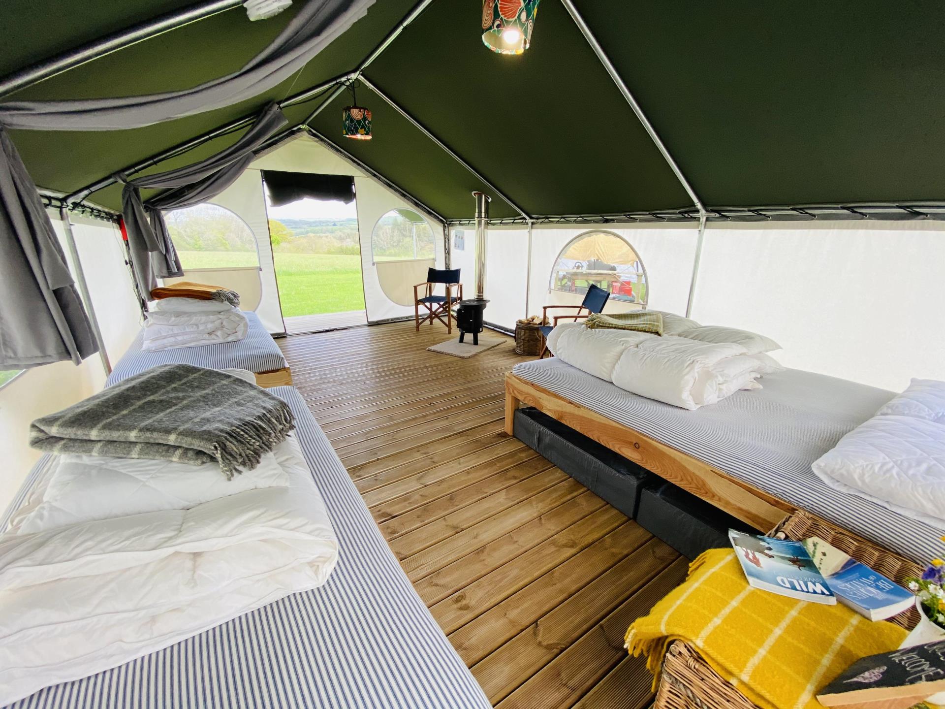 Glamping Pioneer Camps at Top of the Woods 