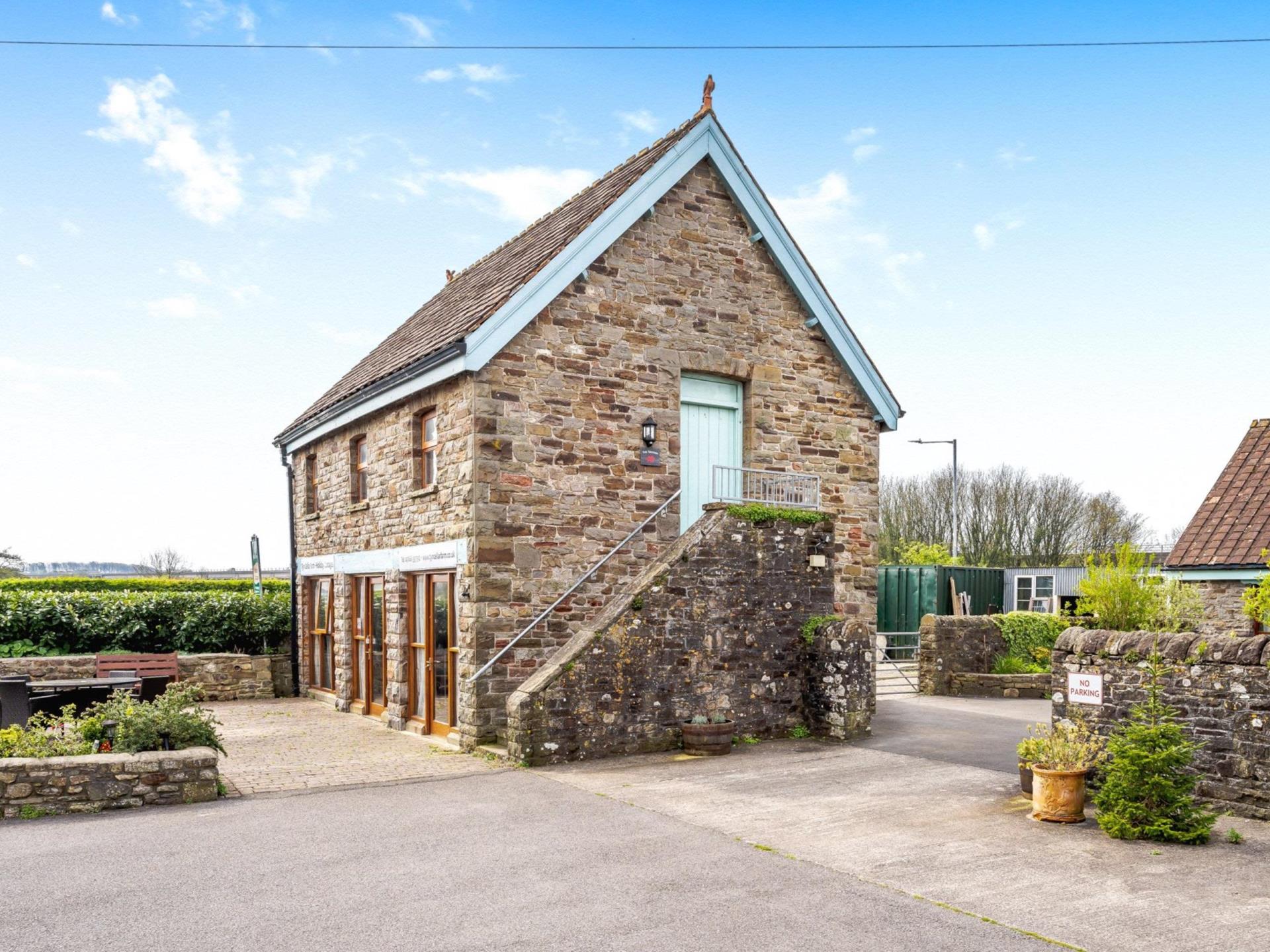 The Granary and Old Cart house