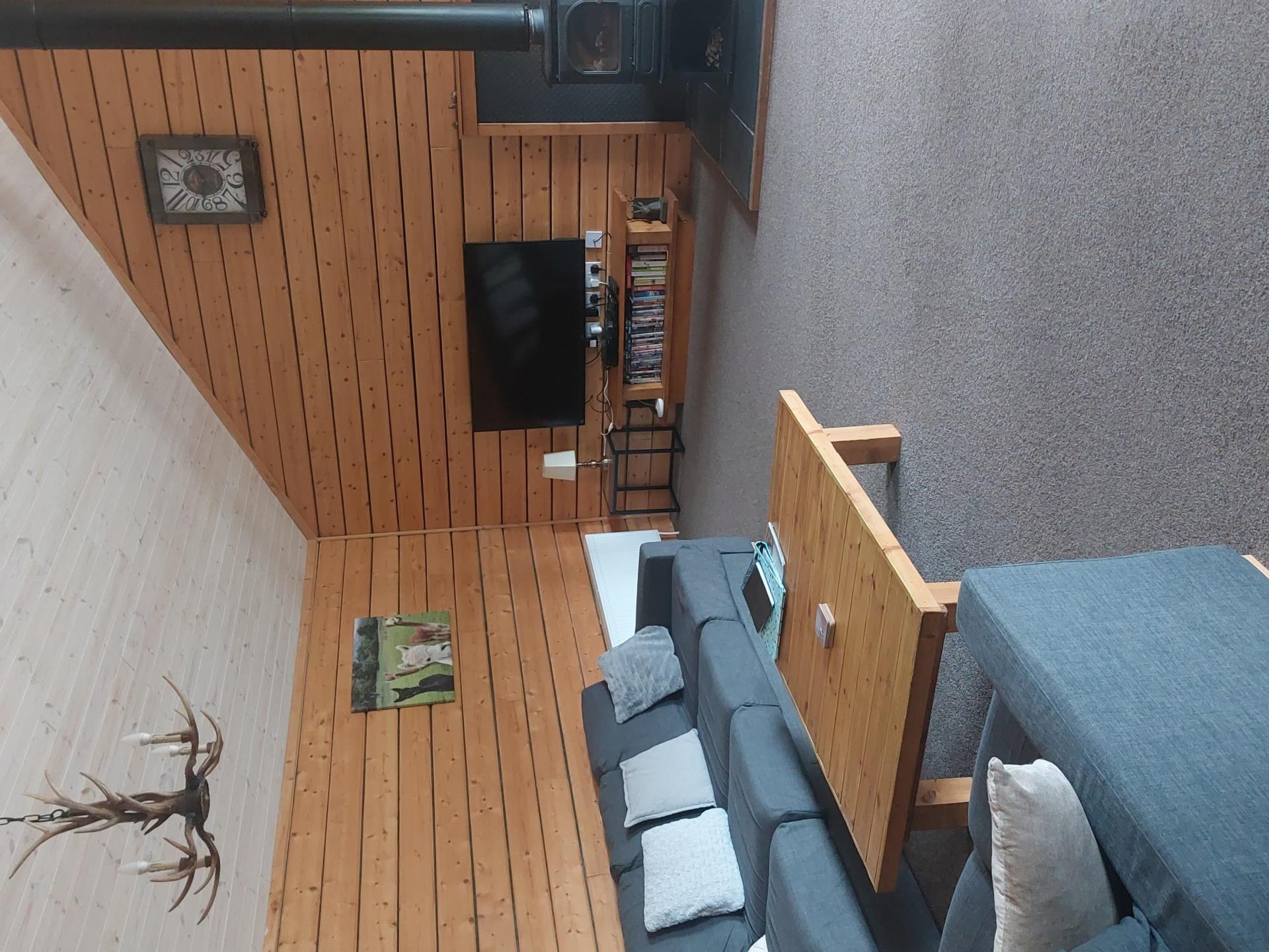 Deer cabin lounge