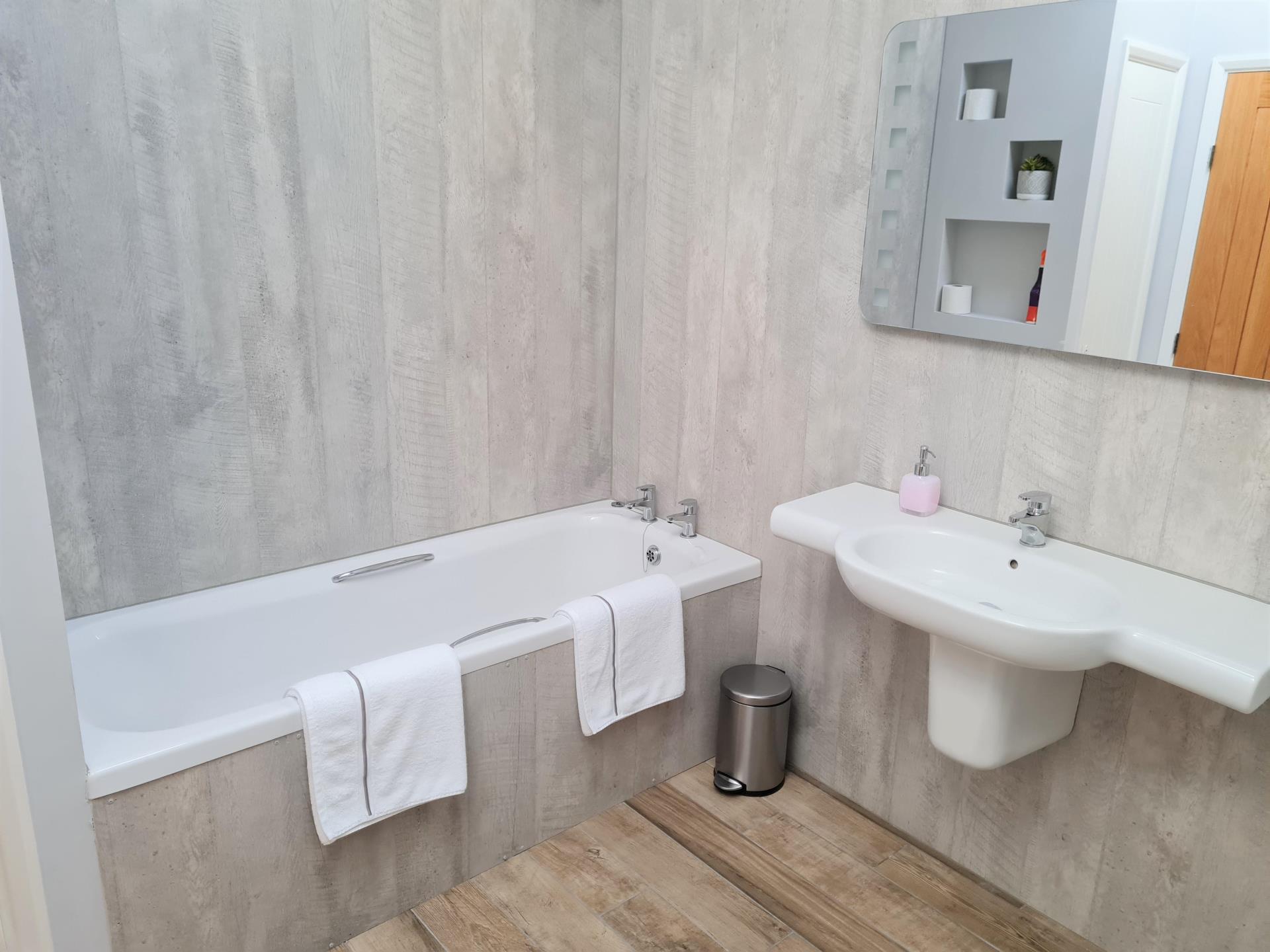 Cottage Bath